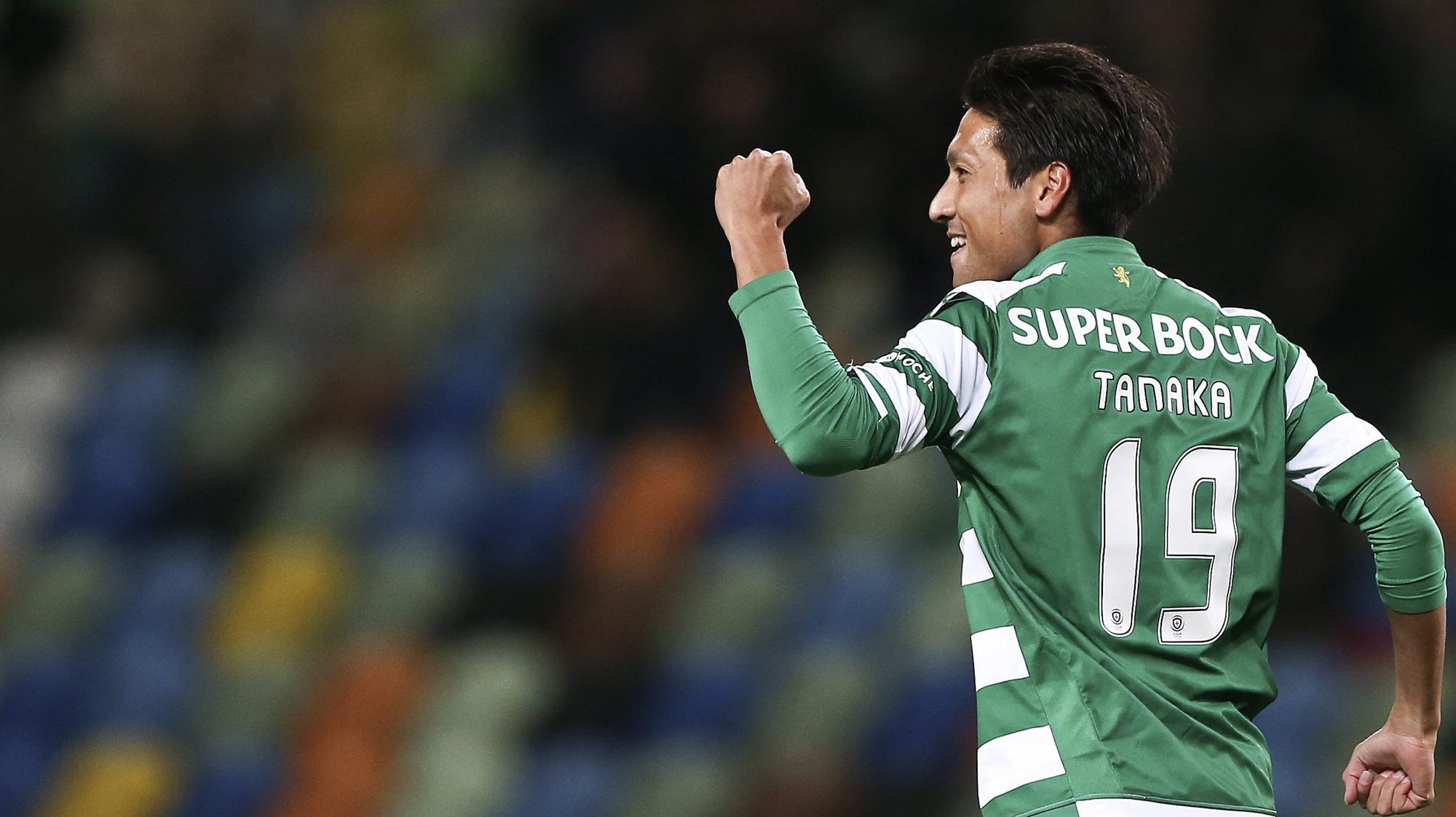 epa04567633 Sporting&#039;s Japanese player Junya Tanaka celebrates after scoring against Rio Ave during thE Portuguese First League soccer match between Sporting Lisbon and Rio Ave at the Jose Alvalade Stadium, in Lisbon, Portugal, 18 January 2015.  EPA/TIAGO PETINGA