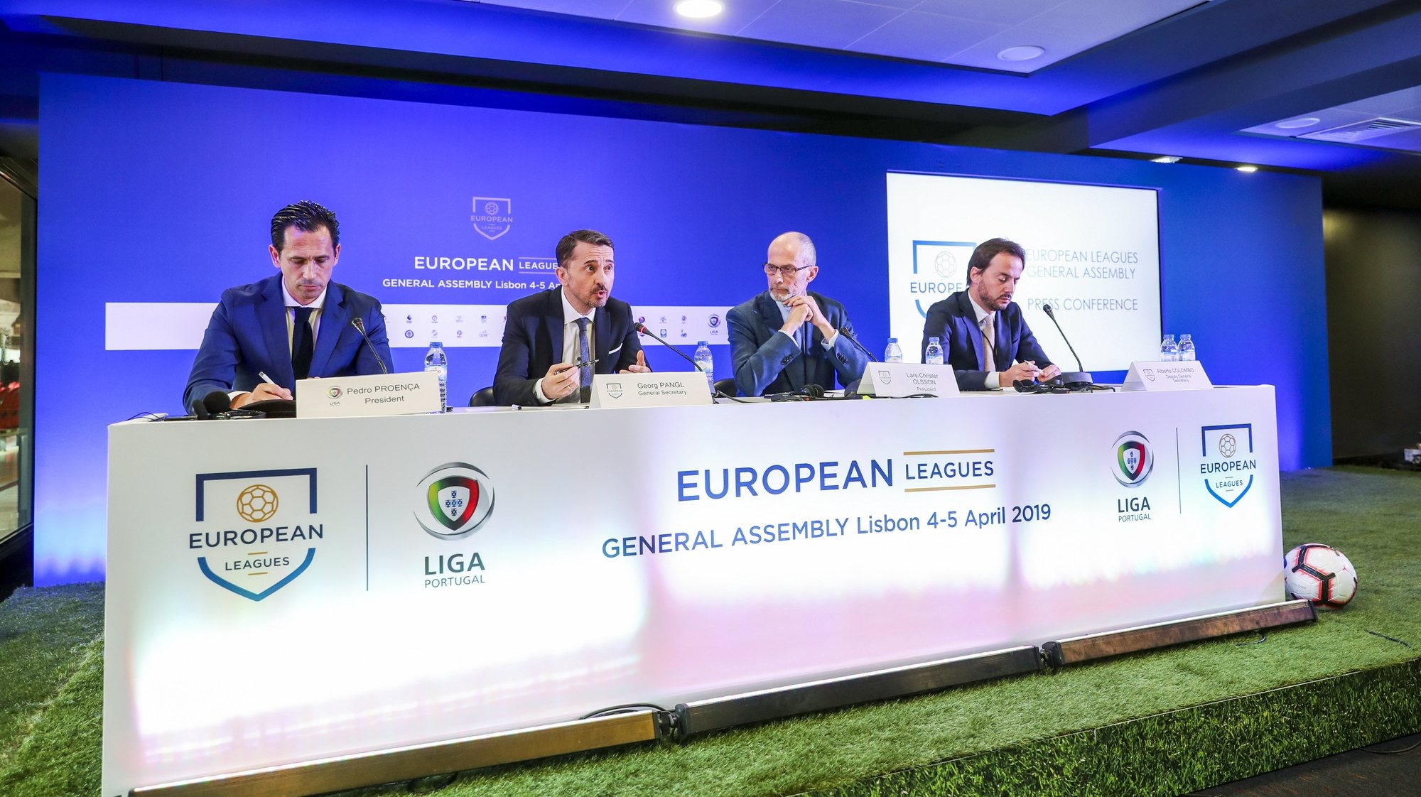 epa07486577 The President of the European Leagues General Leagues (ELGL) Lars-Christer Olsson (2-R), the Secretary-General of the ELGL Georg Pangl (2-L), the President of the Portuguese Soccer League Pedro Proenca (L), and the Deputy Secretary-General of the ELGL Alberto Colombo (R) attend a press conference after the European Leagues General Assembly at Luz Stadium in Lisbon, Portugal, 05 April 2019.  EPA/JOSE SENA GOULAO
