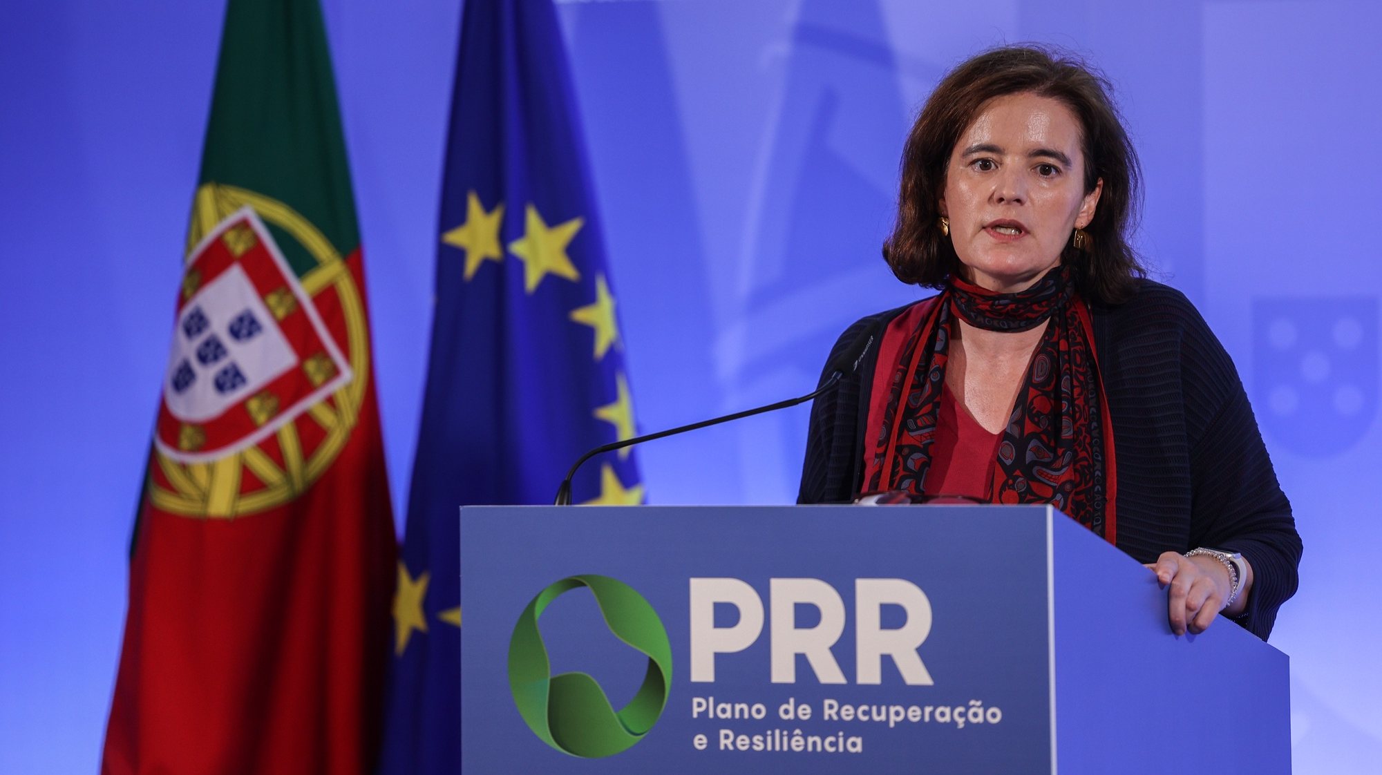 A ministra da Presidência, Mariana Vieira da Silva, fala aos jornalistas na apresentação do projeto de reprogramação do PRR - Plano de Recuperação e Resiliência submetido à Comissão Europeia, esta manhã em Lisboa, 26 de maio de 2023. MIGUEL A. LOPES/LUSA