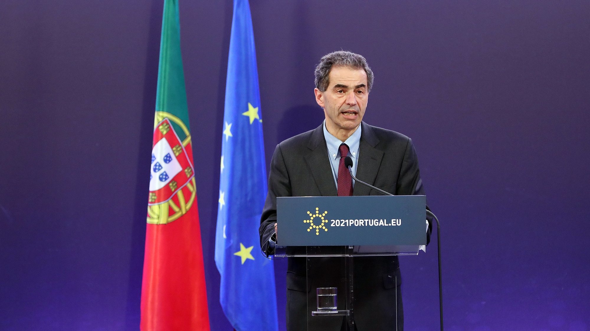 epa08984674 Portuguese Minister for Science, Technology and Higher Education Manuel Heitor attends a press conference following an informal video conference of European Union Competitiveness Ministers responsible for Research and Innovation, in Lisbon, Portugal, 03 February 2021, a day after the official launch of the Horizon Europe programme for 2021-2027, under the Portuguese Presidency of the Council. The meeting was aimed at further discussion in the ongoing debate on reinforcing the European Research Area (ERA), particularly on the development of scientific careers in Europe and to prepare the conclusions to be adopted at the formal meeting of ministers, which will take place in Brussels in late May.  EPA/ANTONIO PEDRO SANTOS