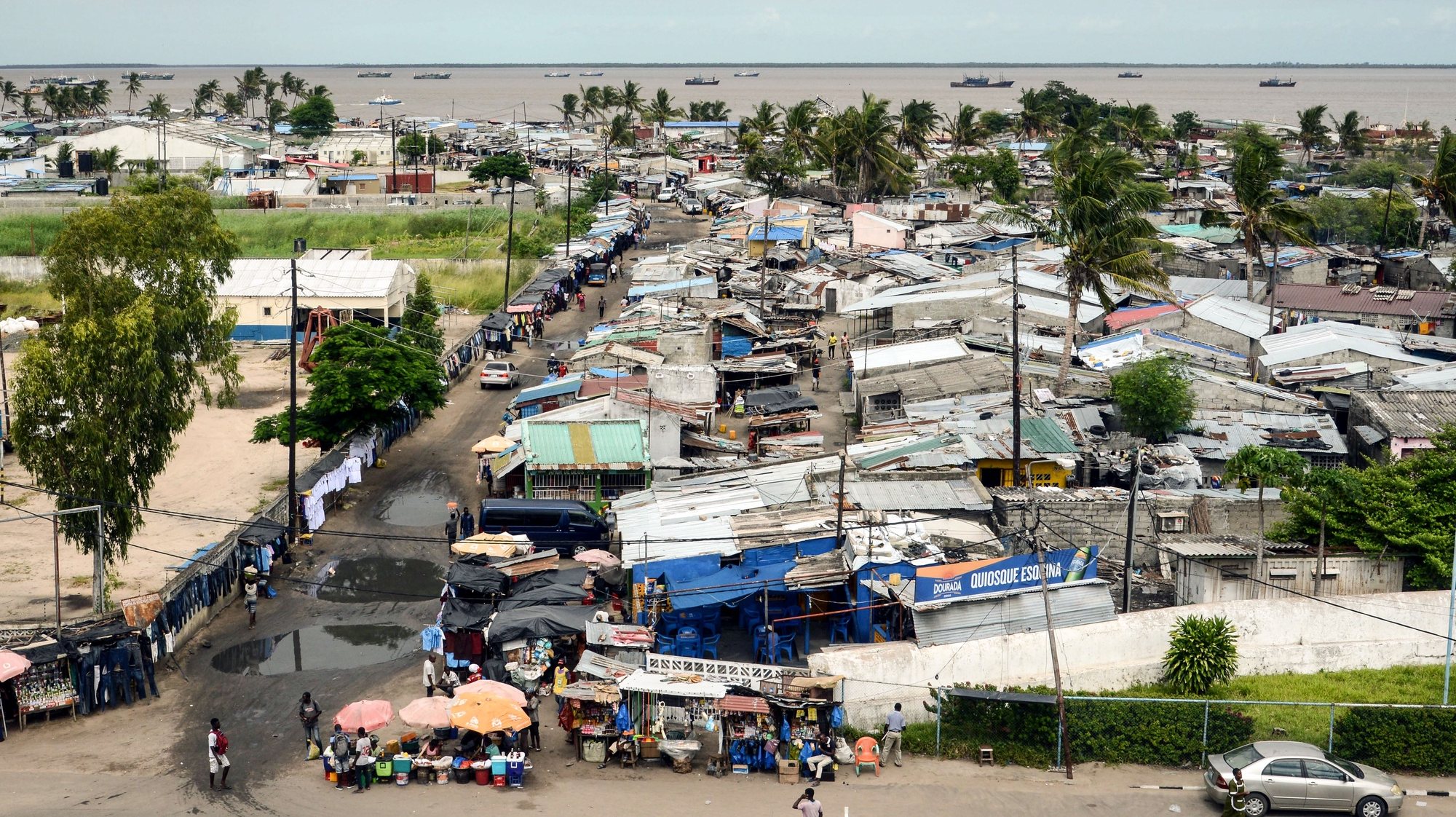 O bairro da Praia Nova um ano após os estragos do ciclone Idai em Moçambique, Beira, 28 de fevereiro de 2010. O ciclone Idai atingiu o cento de Moçambique em março de 2019, provocou 603 mortos e a cidade da Beira, uma das principais do país, foi severamente afetada. (ACOMPANHA TEXTO DE 11/03/2020)  ANTÓNIO SILVA/LUSA