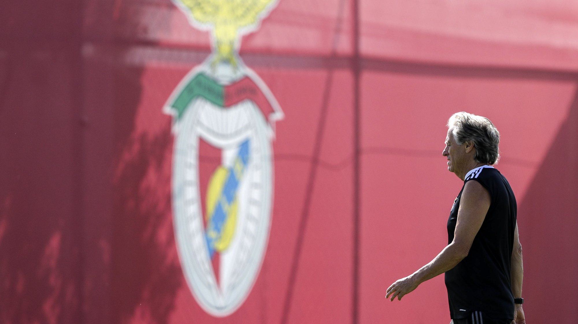 Benfica&#039;s head coach Jorge Jesus leads a training session at Seixal Campus, Portugal, 23 August 2021. Benfica will face PSV Eindhoven in a UEFA Champions League play-off second leg soccer match on 24 August 2021. TIAGO PETINGA/LUSA