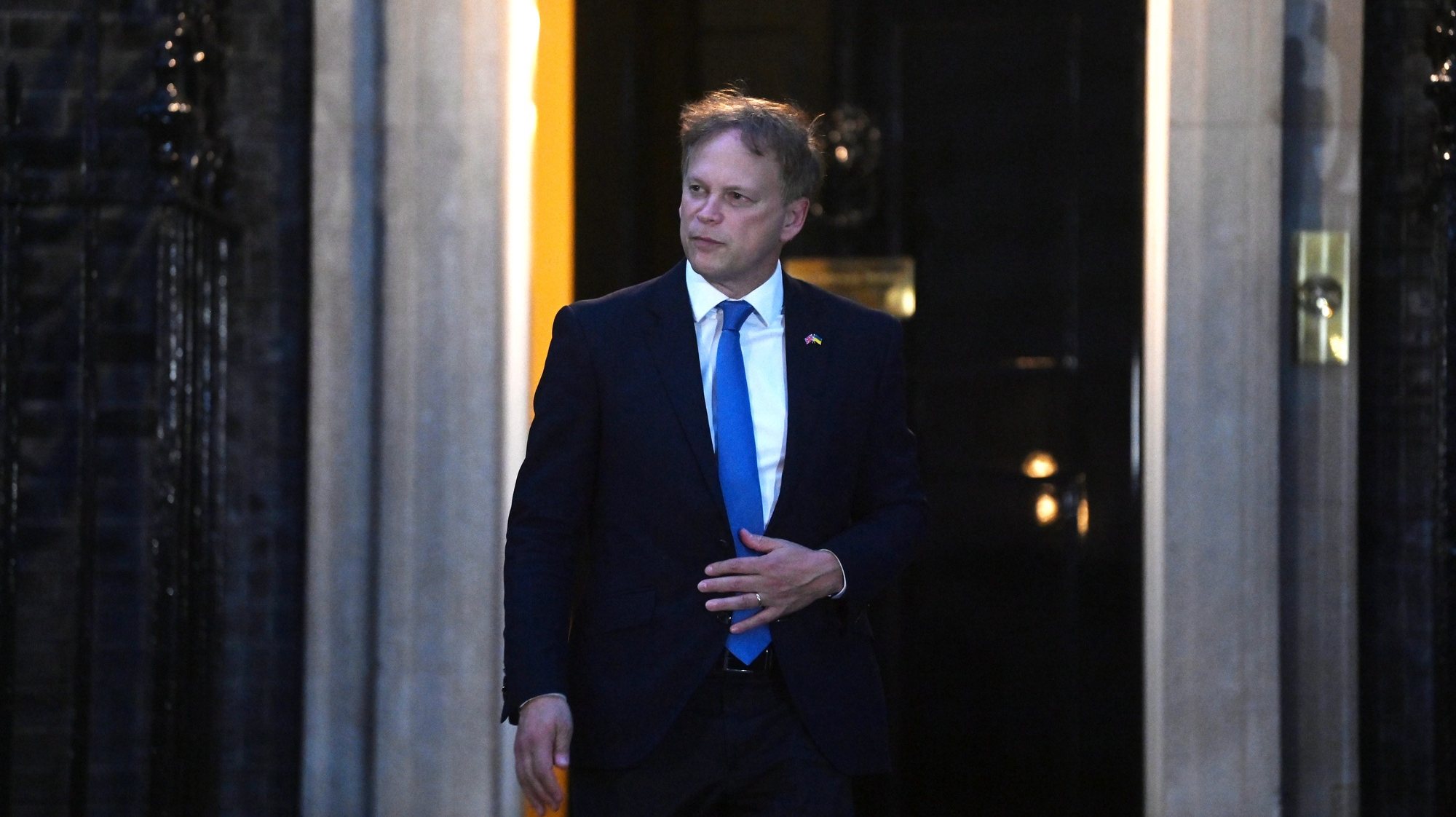 epa10252923 Britain’s new Home Secretary Grant Shapps departs 10 Downing Street in London, Br​itain 19 October 2022. Suella Braverman has resigned from her position as Home Secretary adding more pressure on Prime Minister Liz Truss.  EPA/NEIL HALL