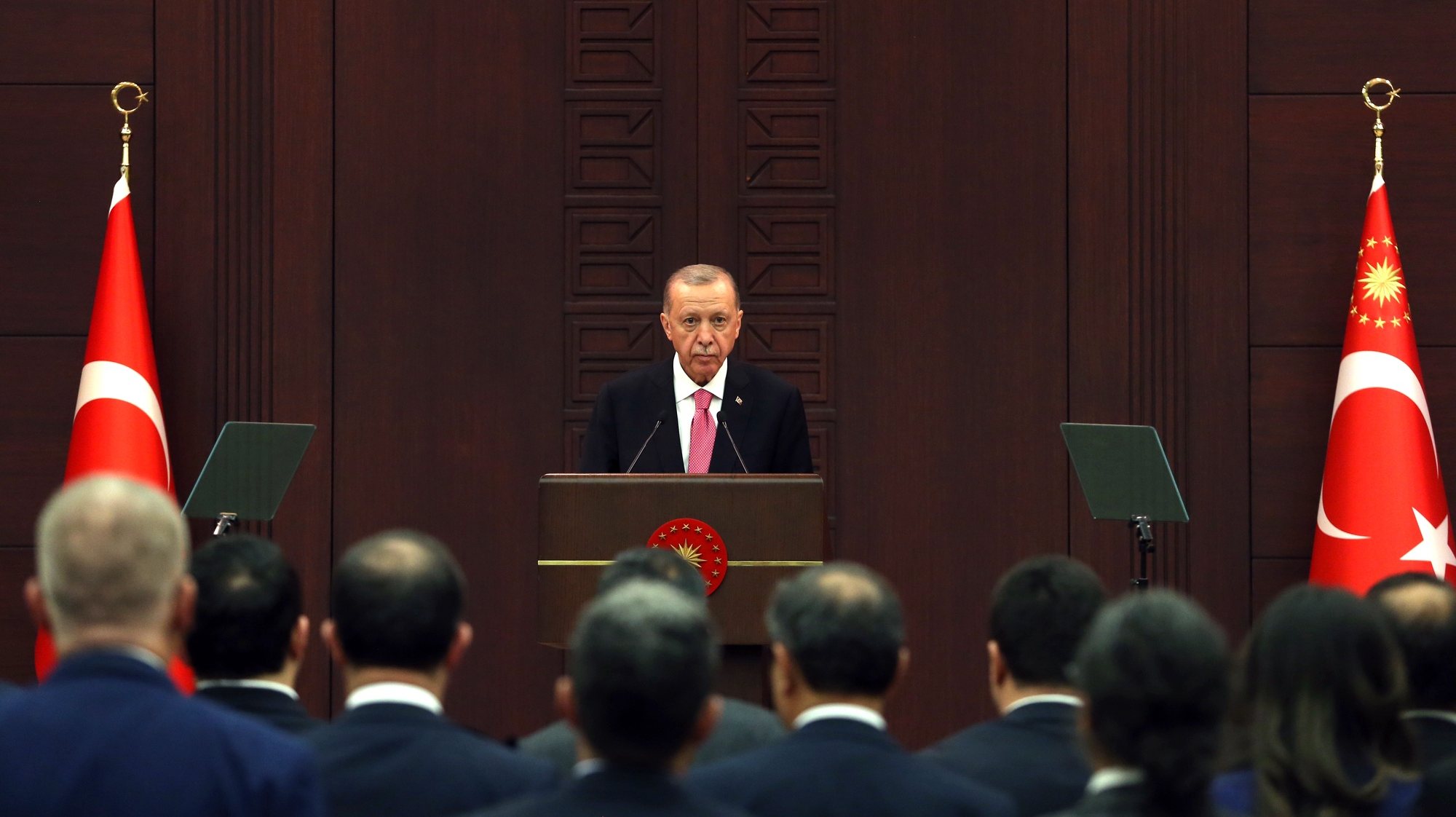 epa10671551 Turkish President Recep Tayyip Erdogan speaks during the cabinet members&#039; introduction meeting at the presidential palace in Ankara, Turkey, 03 June 2023. Turkish President Recep Tayyip Erdogan won Turkey&#039;s presidential run-off on 28 May and was re-elected president, according to Turkey&#039;s Supreme Election Council.  EPA/NECATİ SAVAS