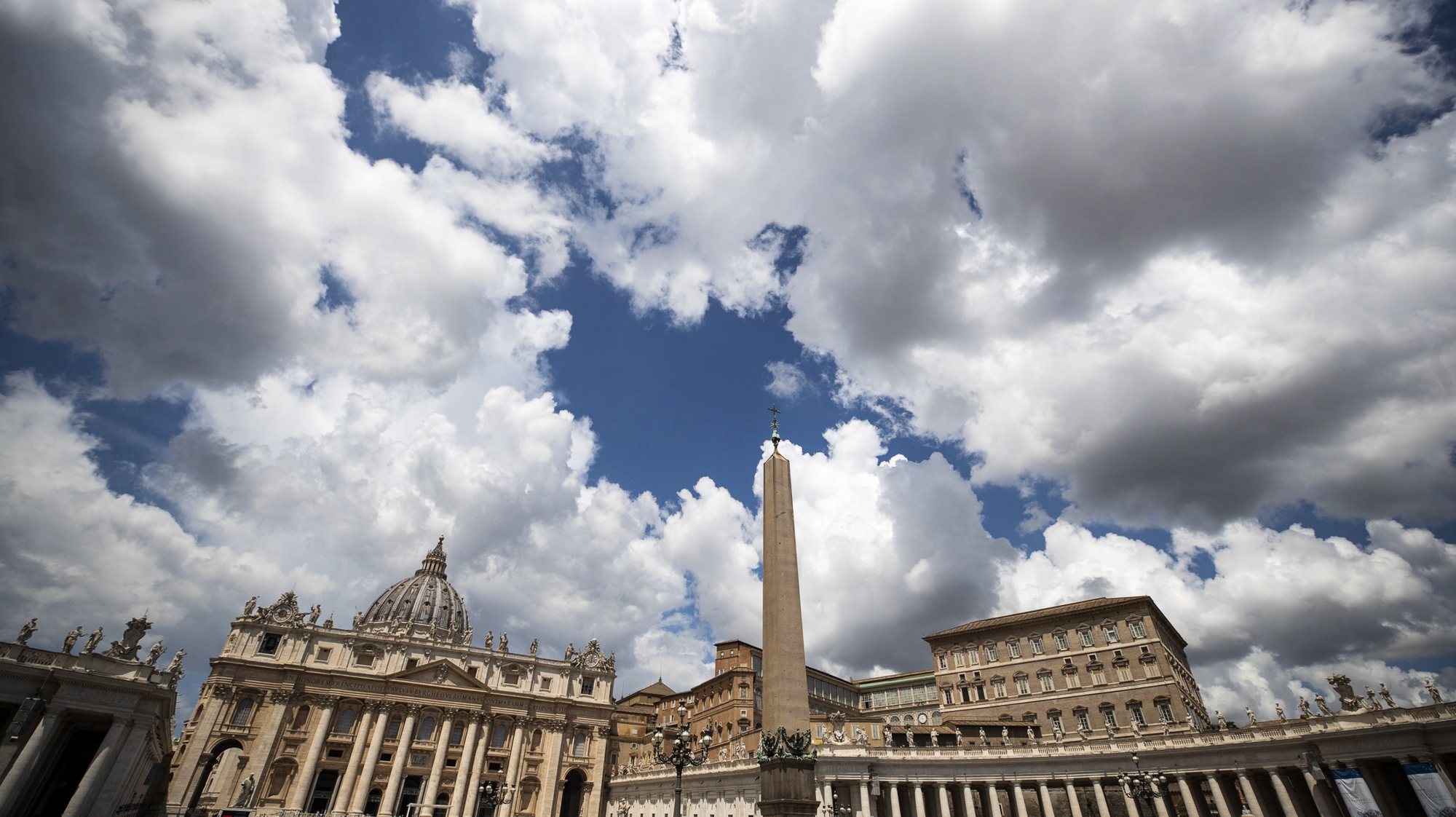 epa10684964 View on Saint Peter&#039;s square, during Angelus prayer that Pope Francis celebrated privately at the Agostino Gemelli University Hospital where he was hospitalized, Vatican City, 11 June 2023. Pope Francis recovers after abdominal surgery on Wednesday 07 June.  EPA/ANGELO CARCONI