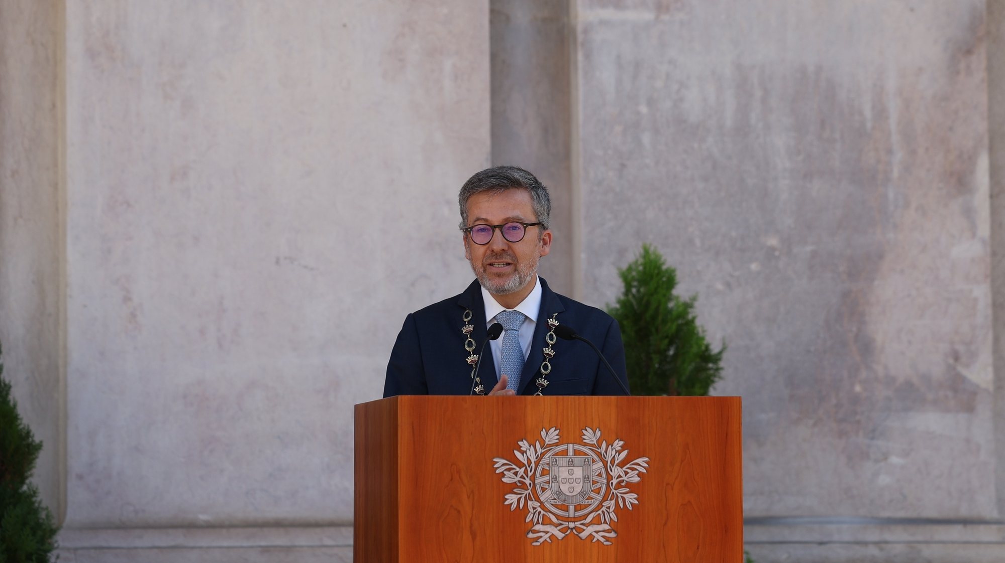 U presidente da Câmara Municipal de Lisboa Carlos Moedas discursa durante a cerimónia comemorativa do 113º  aniversário da Implantação da República Portuguesa, na Câmara Municipal de Lisboa, 5 de outubro de 2923. TIAGO PETINGA/LUSA