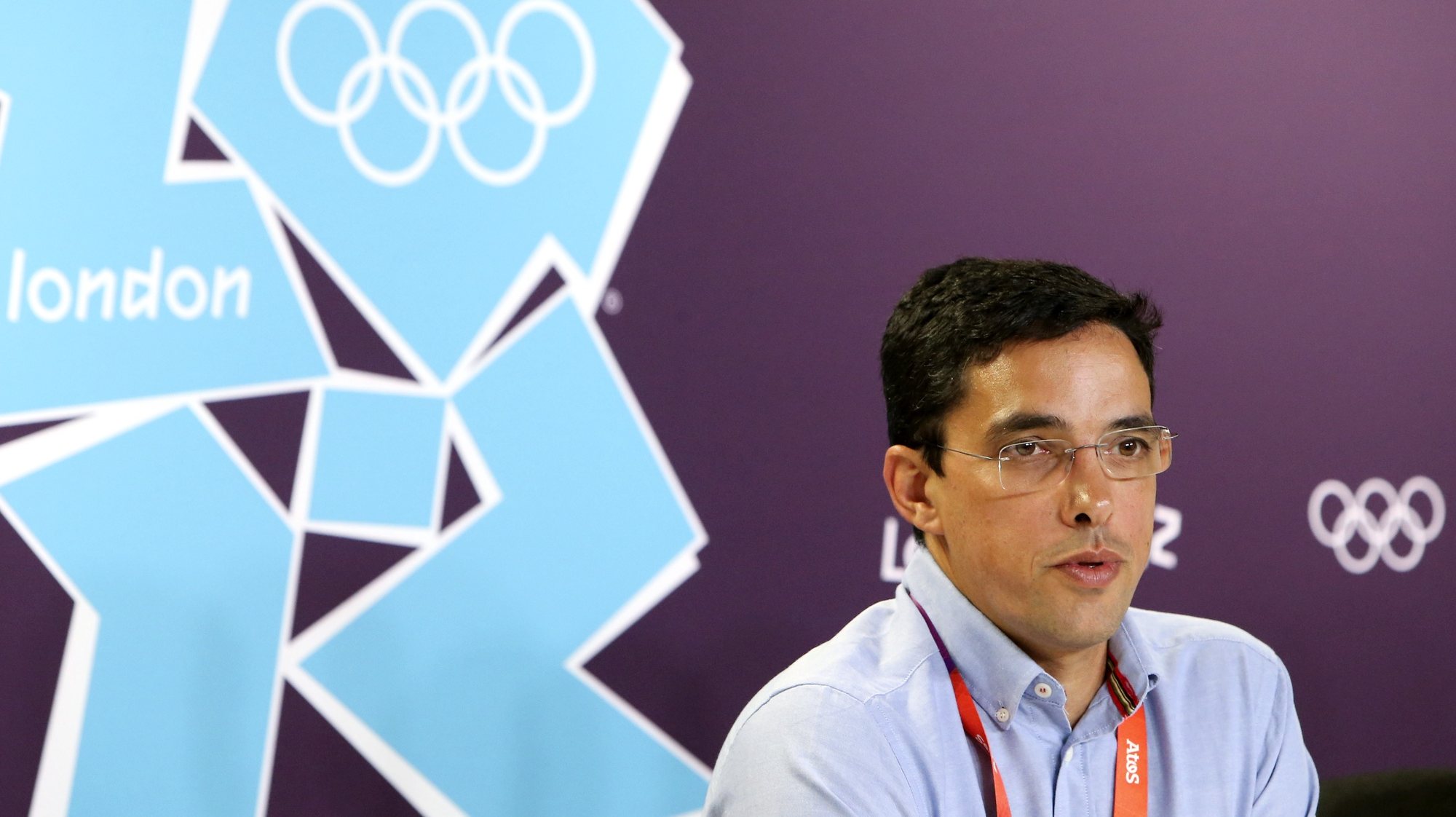 O Chefe de Missão da equipa portuguesa presente nos Jogos Olímpicos, Mário Santos, durante conferência de imprensa no Main Press Center, esta manhã em Londres, 26 de julho de 2012. JOÃO RELVAS/LUSA
