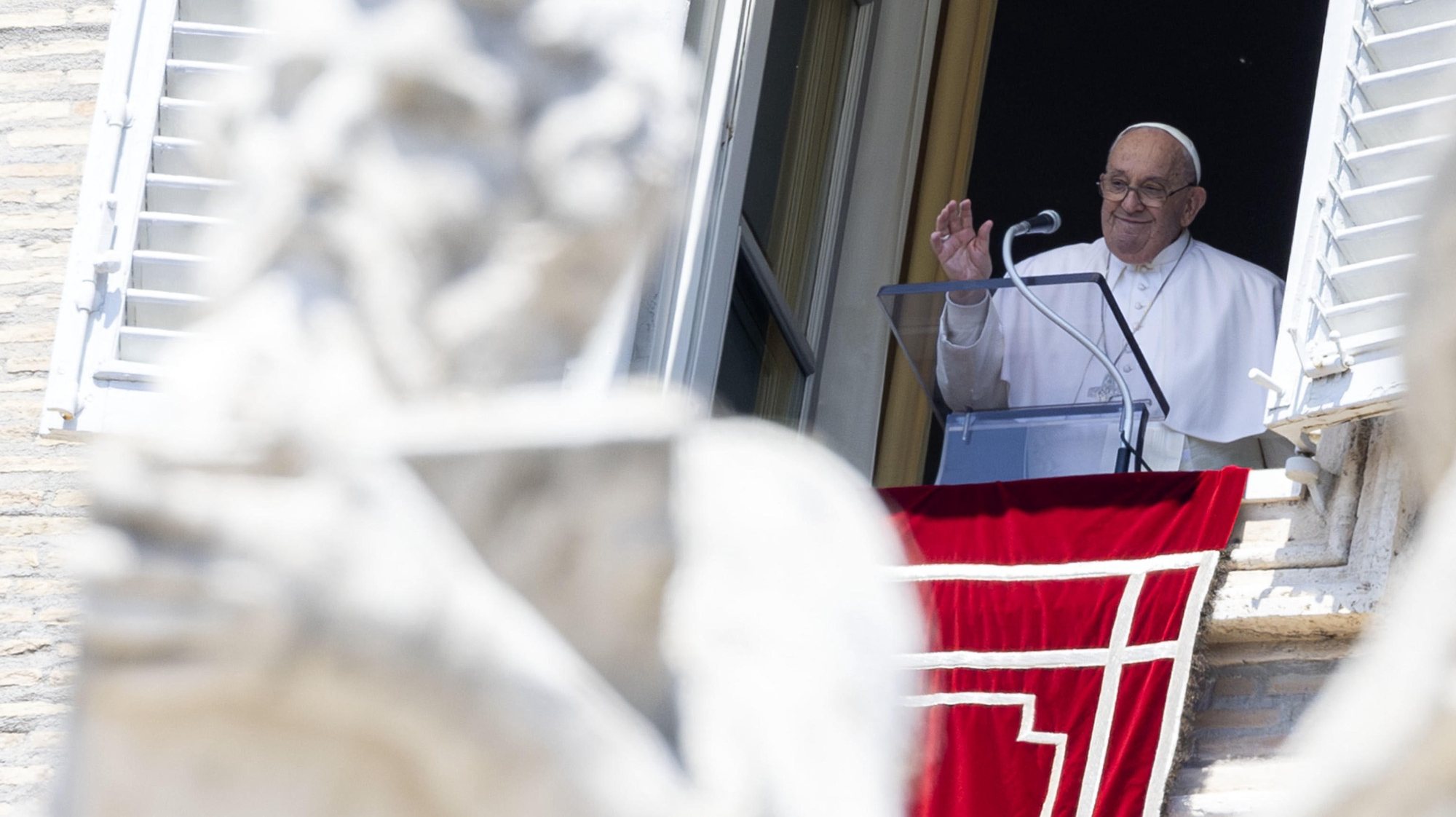epa11334654 Pope Francis leads Sunday&#039;s Regina Caeli prayer from the window of his office overlooking Saint Peter&#039;s Square, Vatican City, 12 May 2024.  EPA/MASSIMO PERCOSSI
