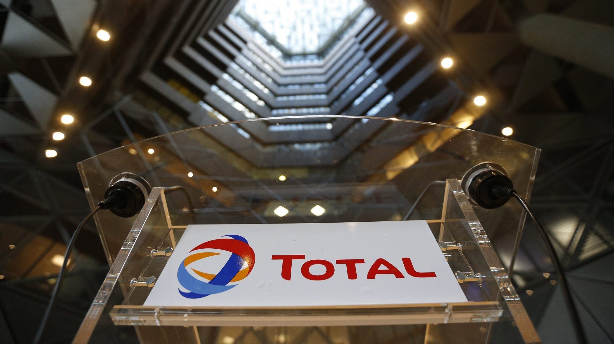 O ataque levou a petrolífera Total a abandonar por tempo indeterminado o recinto do projeto de gás