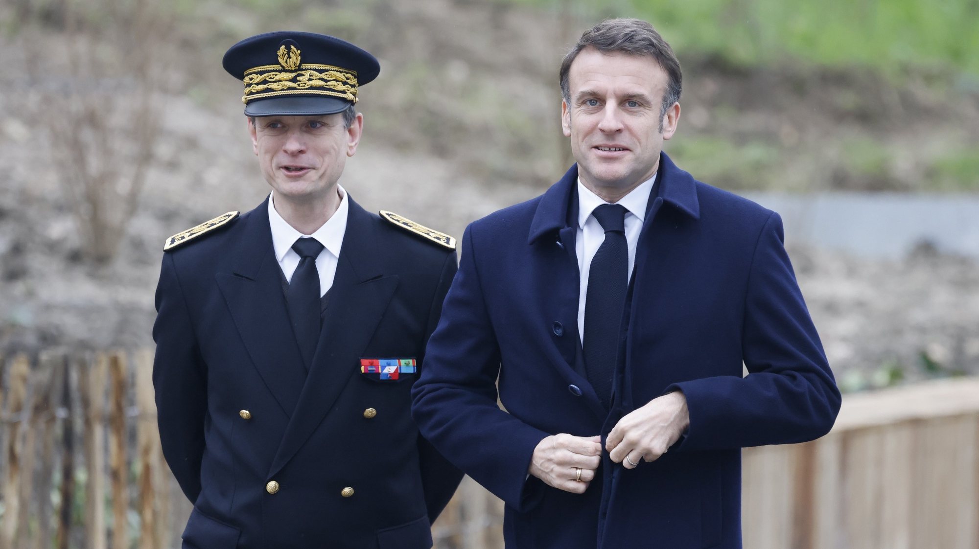 epa11188677 Seine-Saint-Denis&#039;s Prefect Jacques Witkowski (L) and France&#039;s President Emmanuel Macron walk during the inauguration of the Paris 2024 Olympic village in Saint-Denis, northern Paris, France, 29 February 2024. The village, constructed on a 52-hectare site is located on a cluster of former industrial wastelands with the centerpiece being the Cite du Cinema.  EPA/LUDOVIC MARIN / POOL  MAXPPP OUT