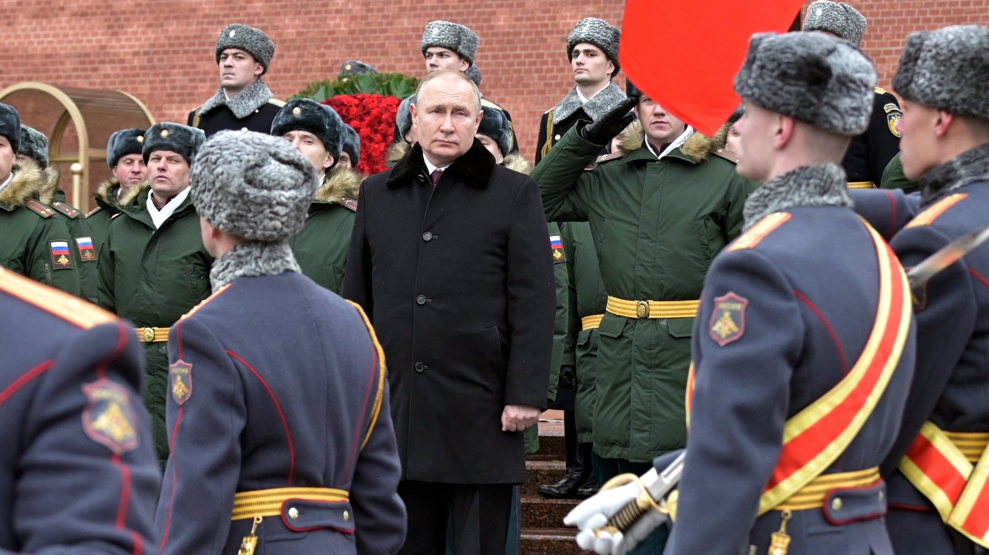 O Presidente russo Vladimir Putin numa cerimónia que assinala o Dia do Defensor da Pátria, antigo Dia do Exército Vermelho