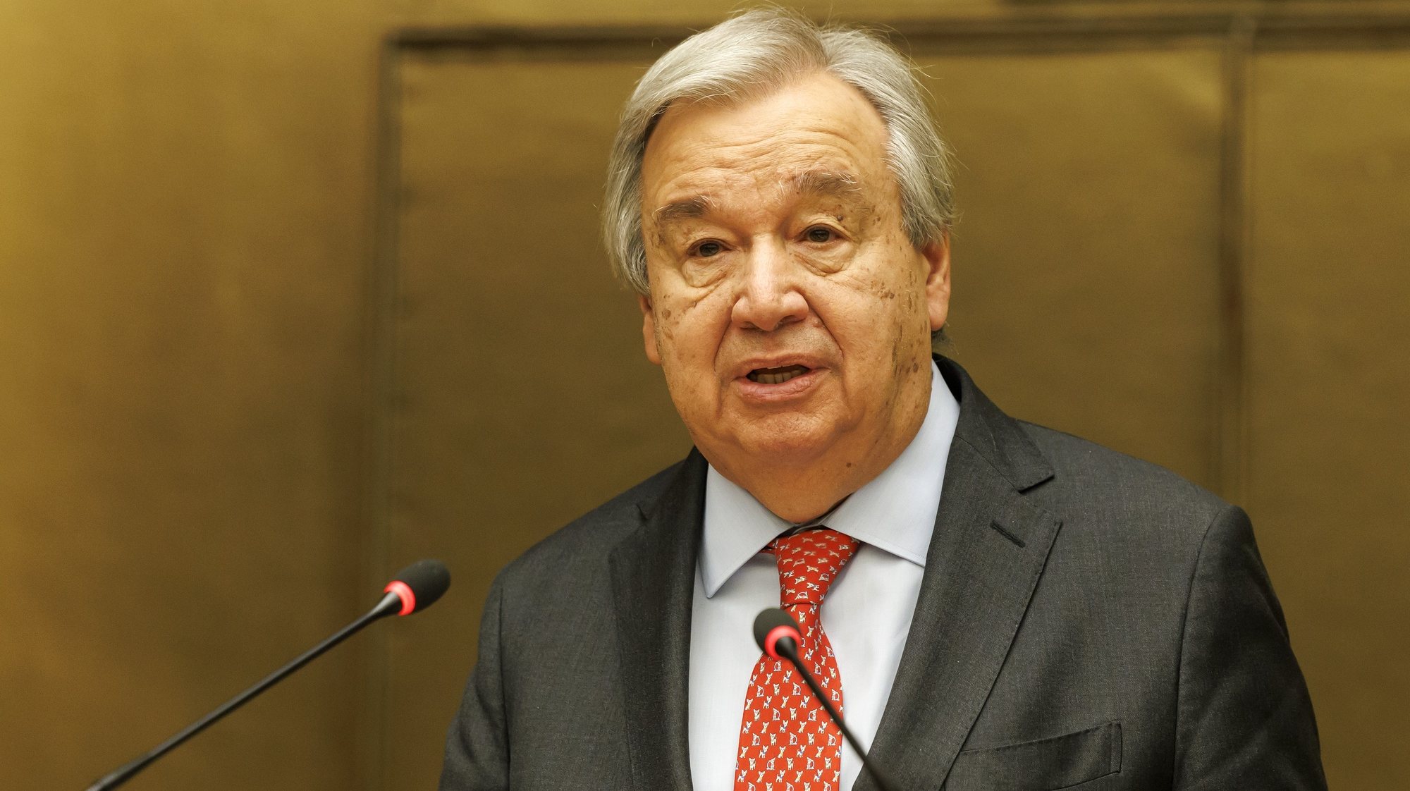 epa11182791 UN Secretary-General Antonio Guterres delivers his statement during the High-Level Segment of the 55th session of the Human Rights Council at the European headquarters of the United Nations in Geneva, Switzerland, 26 February 2024.  EPA/SALVATORE DI NOLFI