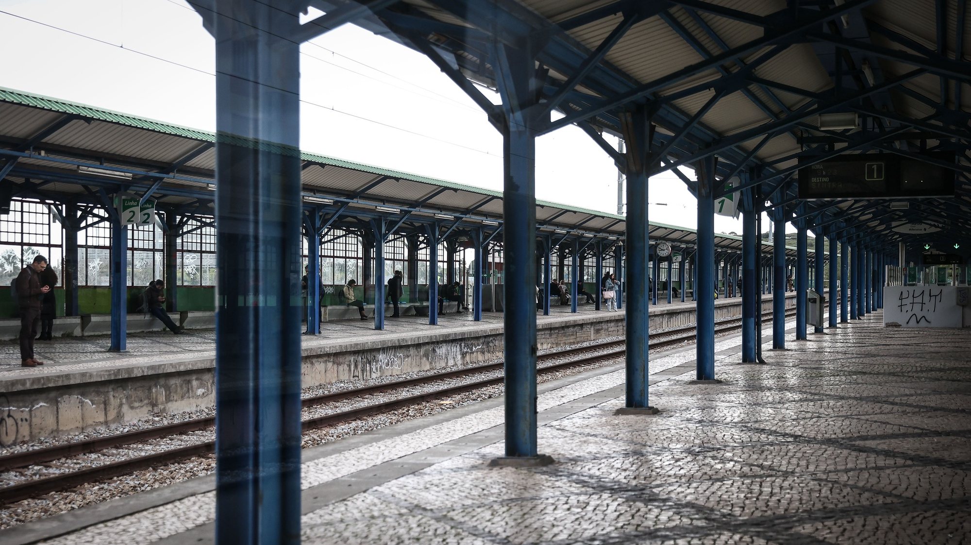 Greve de trabalhadores da CP e das várias empresas da IP - infraestruturas de Portugal, na estação de comboios da Portela de Sintra, em Sintra, 28 de fevereiro de 2023. RODRIGO ANTUNES/LUSA