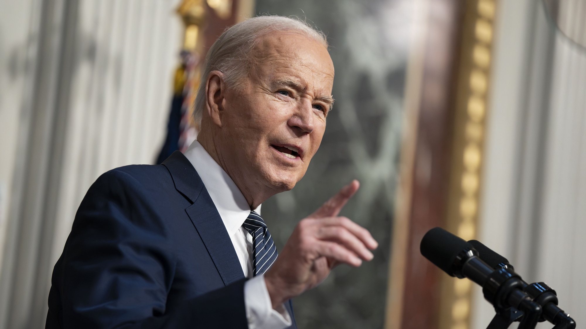 epa11257348 US President Joe Biden delivers remarks on lowering healthcare costs for Americans, in the Indian Treaty Room of the Eisenhower Executive Office Building on the White House complex, in Washington, DC, USA, 03 April 2024.  EPA/BONNIE CASH / POOL
