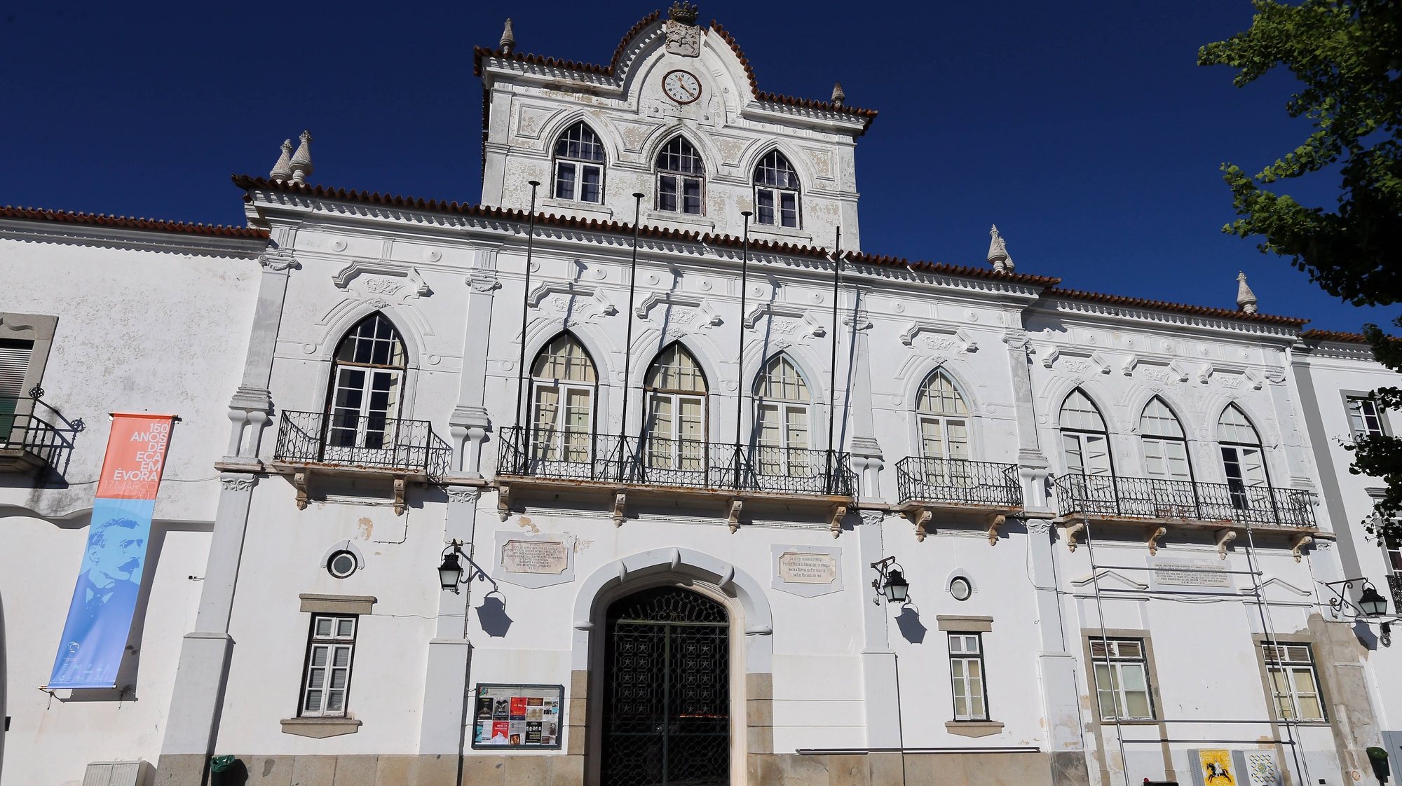 Fachada do edifício da Câmara Municipal de Évora, 28 de dezembro de 2017. NUNO VEIGA/LUSA