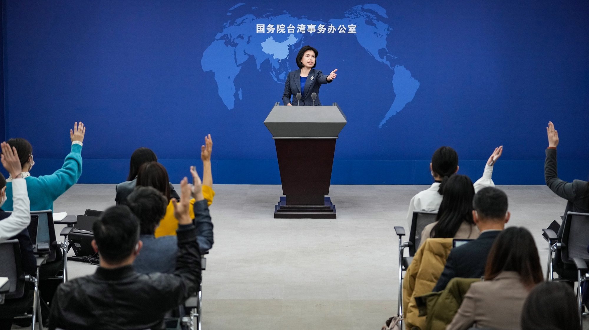 epa10483991 Zhu Fenglian, spokesperson for the Taiwan Affairs Office of the State Council, gestures at a press conference in Beijing, China, 22 February 2023. The Chinese mainland will make utmost efforts to facilitate exchanges across the Taiwan Strait and reduce the costs of such activities, said a mainland spokesperson on 22 February 2023.  EPA/XINHUA / Chen Yehua CHINA OUT / MANDATORY CREDIT  EDITORIAL USE ONLY