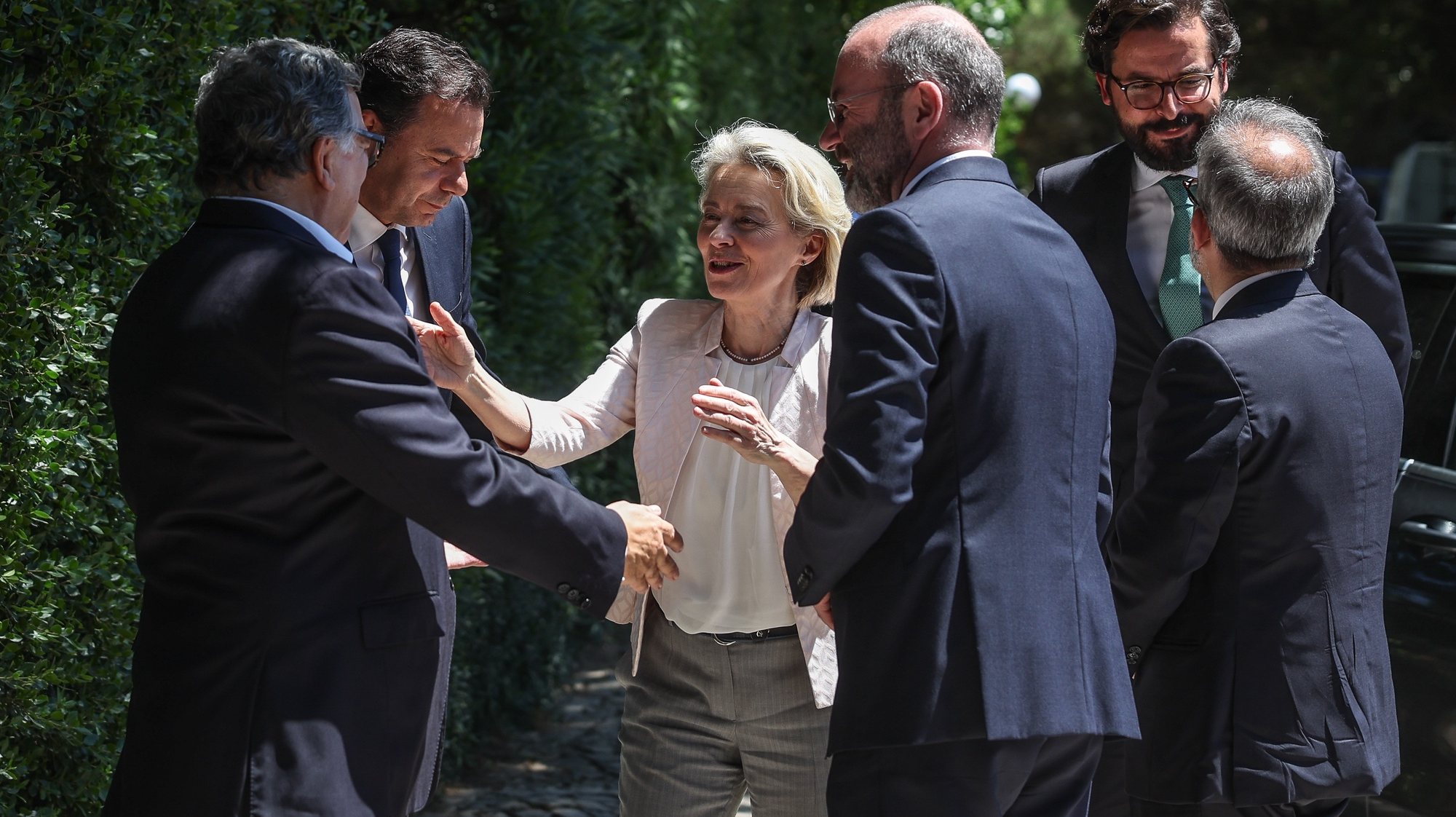 European Comission president Ursula Von der Leyen (C) together with Portuguese Prime Minister Luis Montenegro (2-L) and EPP president Manfred Weber (R) greeting Durao Barroso (L) during the conferences of the European People&#039;s Party (PPE) and speaks on the panel “Strategic Outdoor for the Next Legislative Term – the Portuguese Perspective in Cascais, Portugal, 03 July 2024. TIAGO PETINGA/LUSA