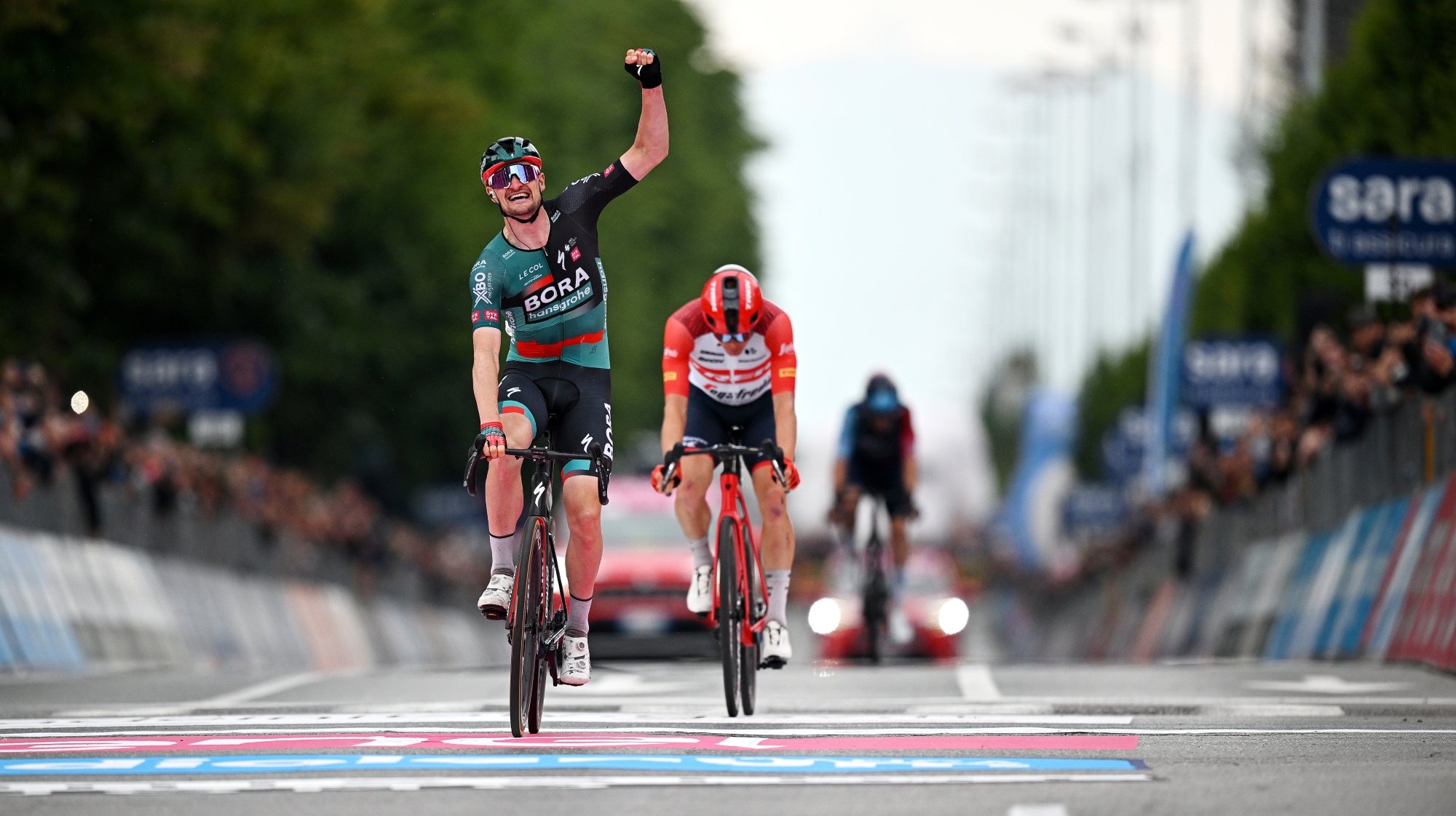 Nico Denz venceu Toms Skujins em mais uma etapa do Giro em que acabou por imperar a fuga (neste caso, a fuga dentro da fuga)