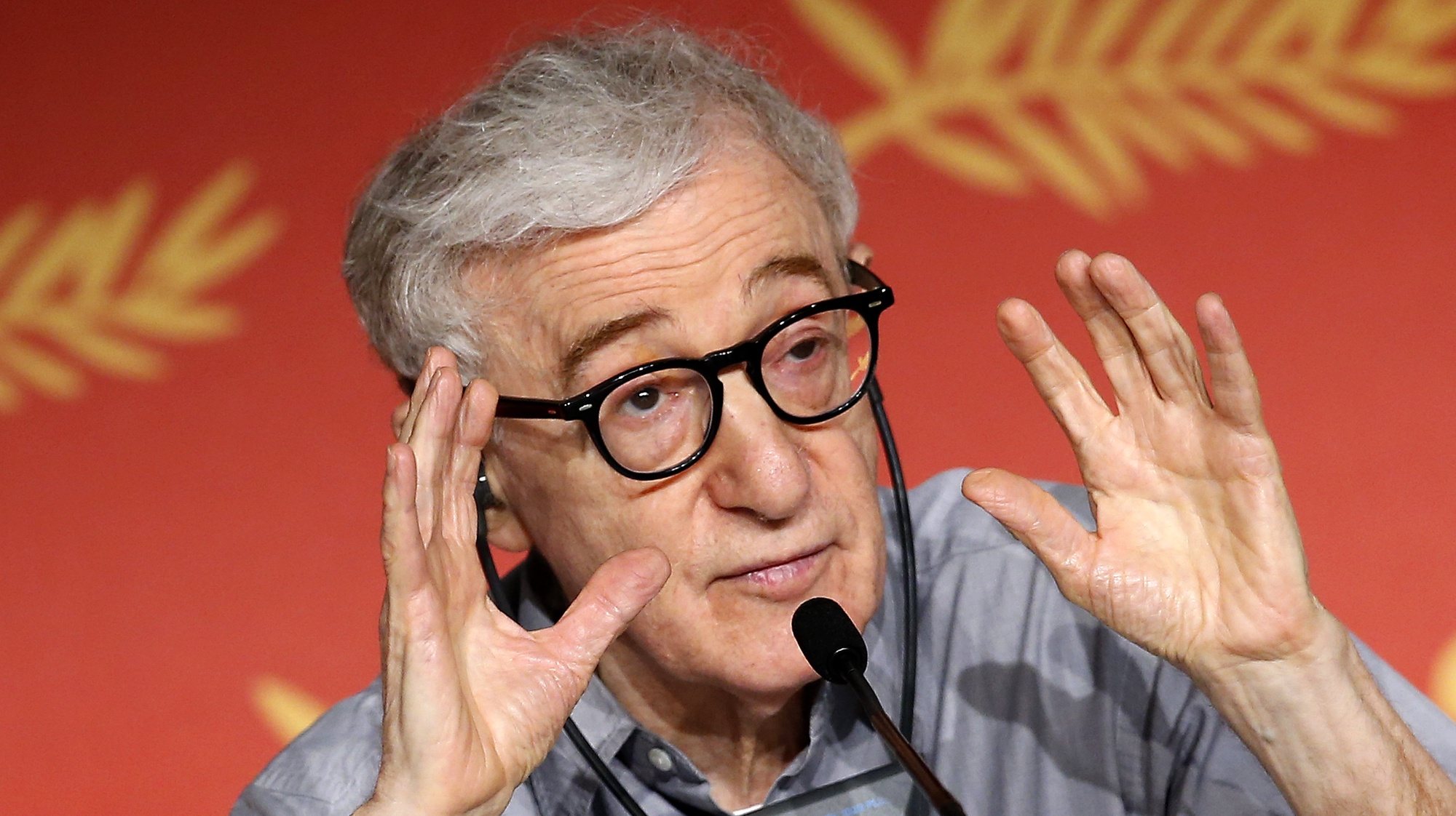 epa07785453 (FILE)  US director Woody Allen attends the press conference for &#039;Cafe Society&#039; during the 69th Cannes Film Festival, in Cannes, France, 11 May 2016. It was announced on 22 August 2019 that Allen&#039;s movie &#039;A Rainy Day in New York&#039; will open the Deuville Film Festival on 06 September.  EPA/SEBASTIEN NOGIER *** Local Caption *** 52748215