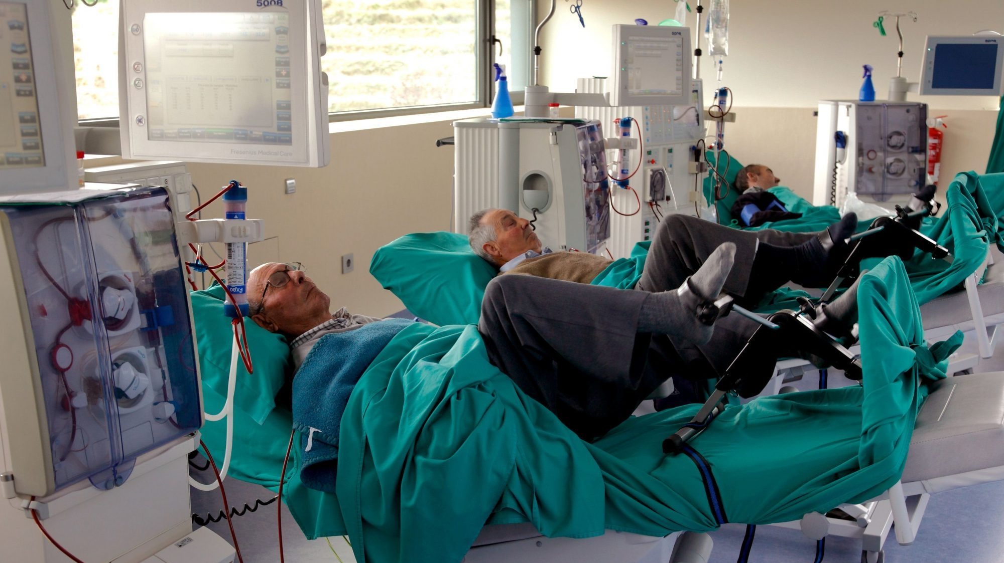 De acordo com o relatório da AdC, cerca de 81% das unidades de hemodiálise em Portugal continental eram detidas pelos quatro maiores operadores privados no setor