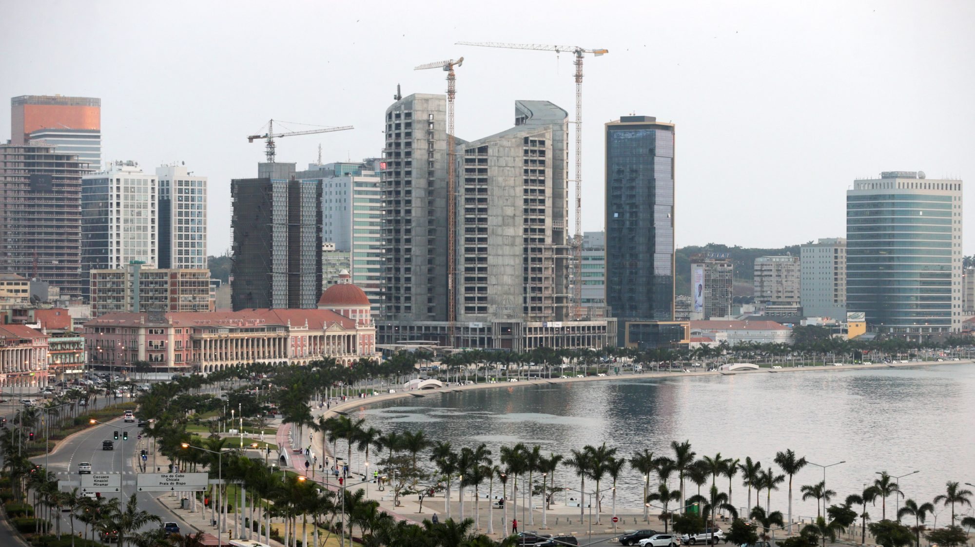 Baía de Luanda, Angola