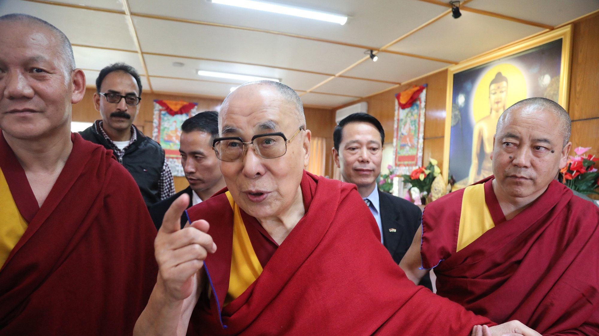 epa07948873 Tibetan spiritual leader the Dalai Lama (C), during an event to meet students and faculty members of the educational course on Ancient Indian Wisdom at Dharamsala, India, 25 October 2019. The Government College Dharamsala has recently started a 6-month certificate course in Ancient Indian Wisdom which has been approved by the Himachal Pradesh government’s educational body.  EPA/SANJAY BAID
