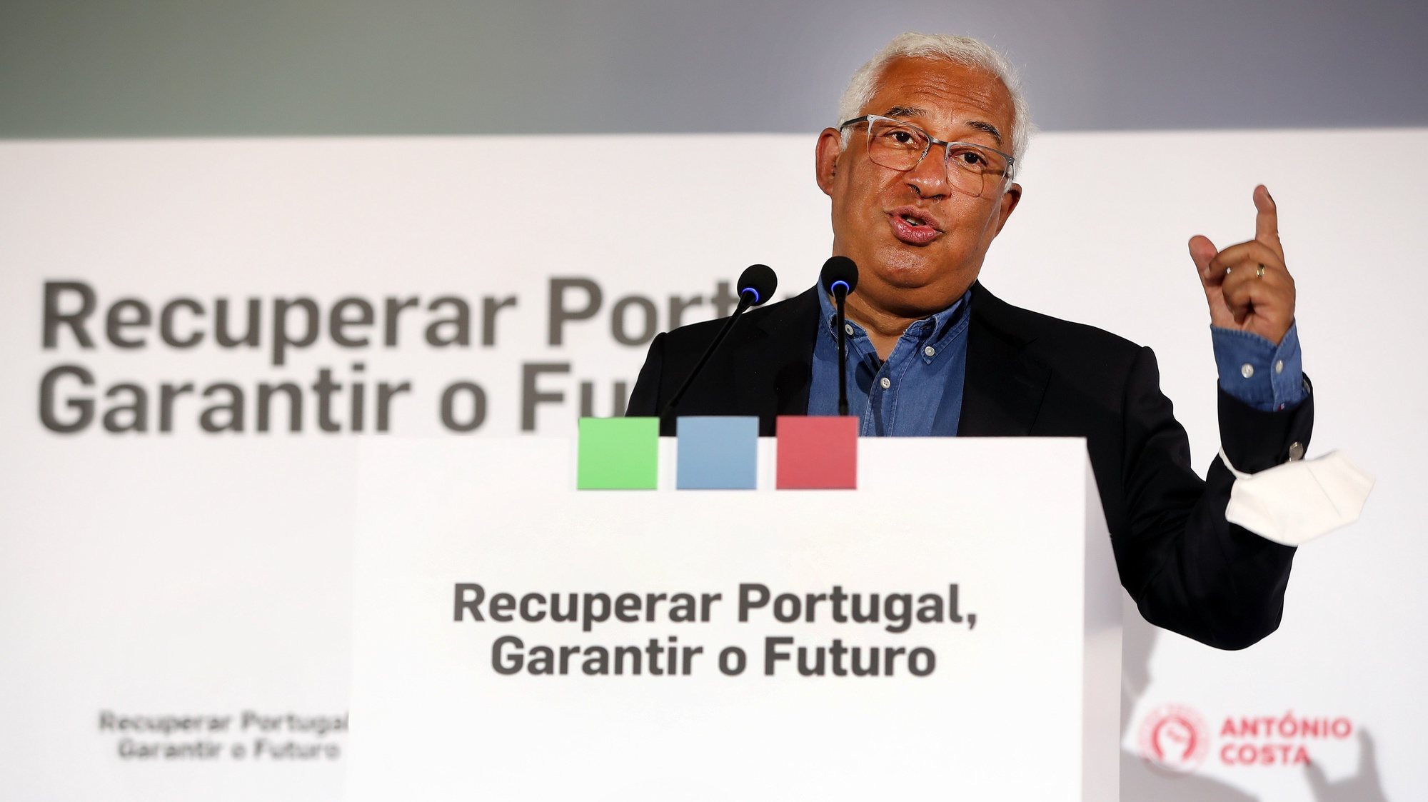 António Costa, secretário-geral do Partido Socialista, esta tarde durante a apresentação da moção da sua candidatura a secretário-geral do Partido Socialista &quot;Recuperar Portugal - Garantir o Futuro&quot;, no Funchal, 6 de junho de 2021, HOMEM DE GOUVEIA/LUSA