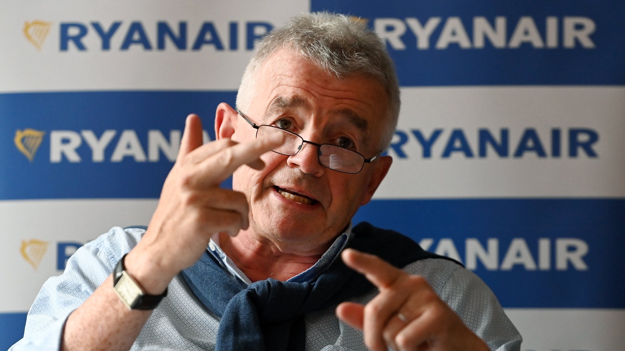 epa09438448 Ryanair CEO Michael O&#039;Leary speaks to the media during a press conference in London, Britain, 31 August 2021. Ryanair chief Michael O&#039;Leary announced his airlines winter 2021 schedule and said he wants to encourage the UK government to do away with PCR testing for fully vaccinated travellers.  EPA/ANDY RAIN