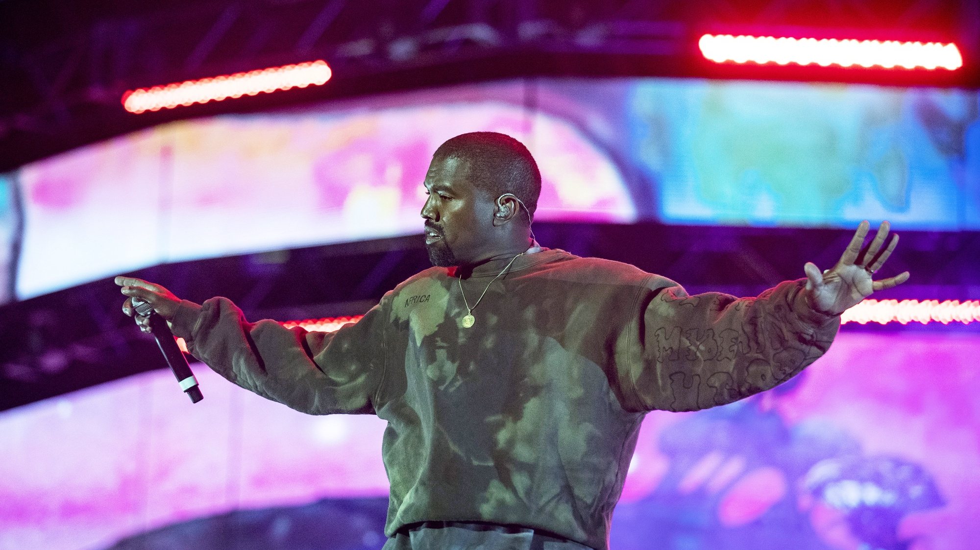 epa08528688 (FILE) - US rapper Kanye West performs as a surprise guest of Kid Cudi during the Coachella Valley Music and Arts Festival in Indio near Palm Spring, California, USA, late 20 April 2019 (reissued 05 July 2020). West announced on twitter that he was &#039;running for president of the United States&#039;. The US will hold presidential elections on November 3, 2020.  EPA/ETIENNE LAURENT *** Local Caption *** 55139036