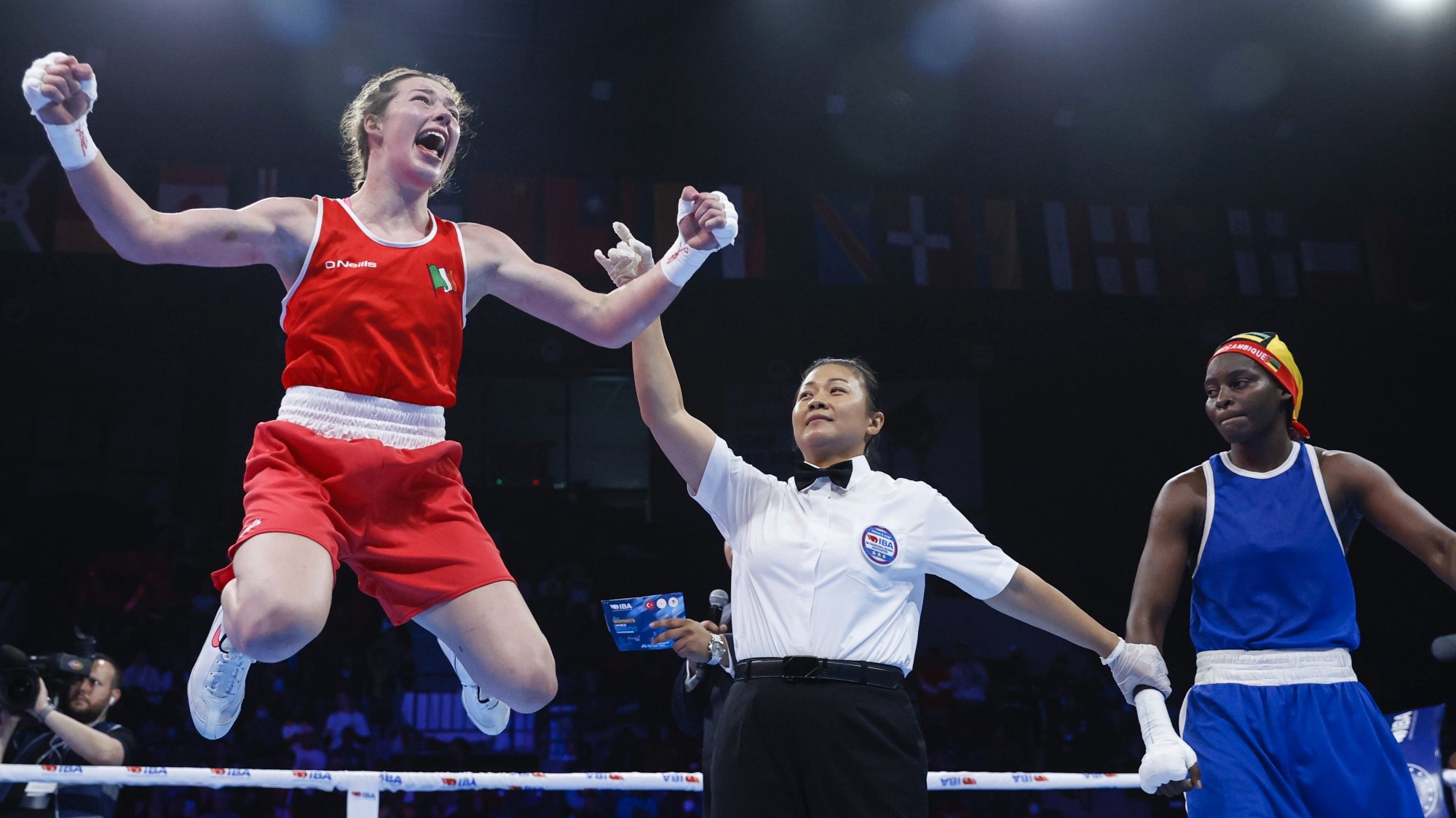 Atleta irlandesa Lisa O'Rourke é uma das oito medalhadas da última edição dos Mundiais que não marcarão presença na prova de 2023 em Nova Deli