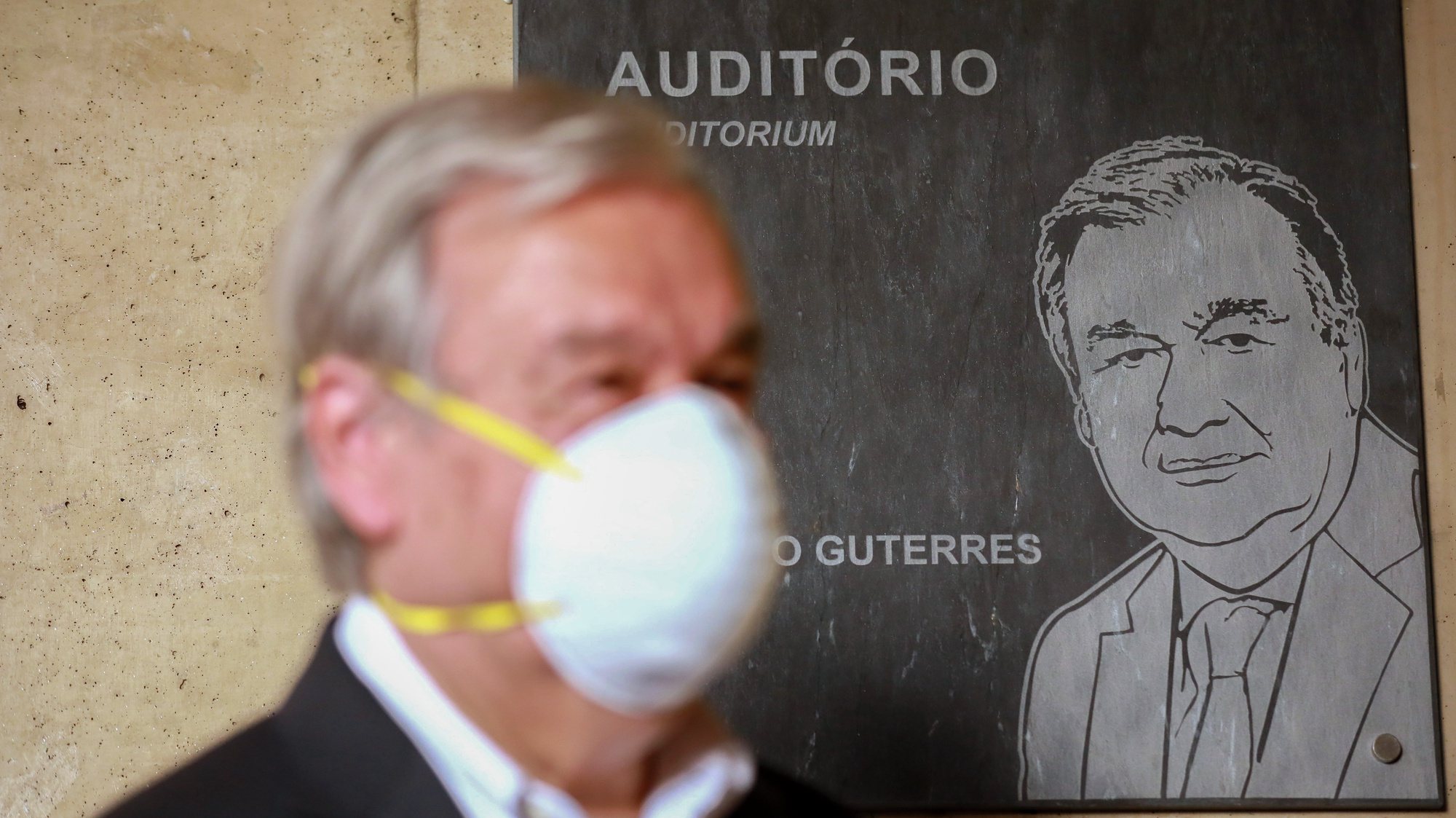 António Guterres, secretário-geral do ONU (D), durante as comemoração dos 25 anos da criação do Ministério da Ciência e Tecnologia em Portugal e dos 10 anos do Museu do Côa, Vila Nova de Foz Côa, 30 de julho de 2020. ESTELA SILVA/LUSA