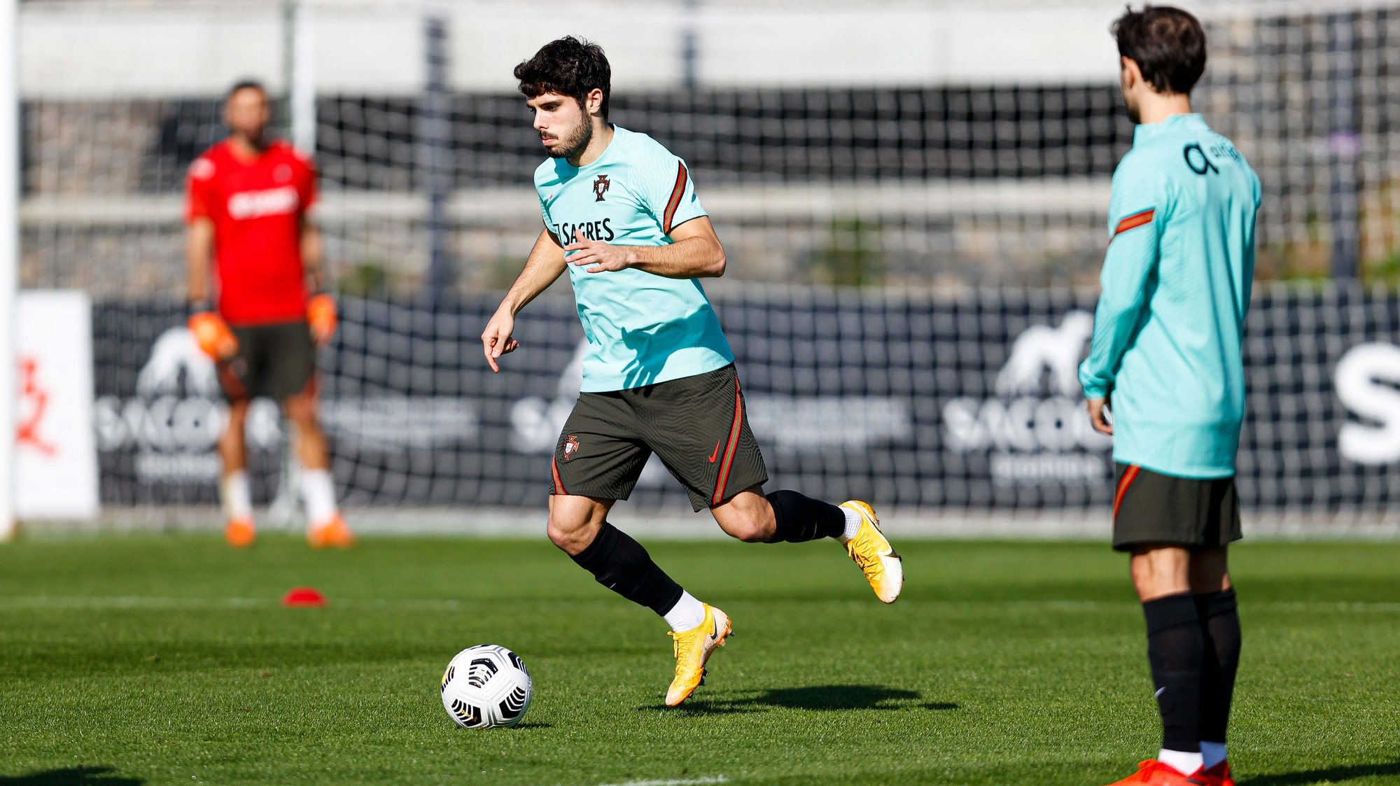 A handout photo made available by Portuguese Football Federation (FPF) shows Portugal&#039;s Pedro Neto during a training session for the upcoming match with France to be played next Saturday, Oeiras, Portugal, 12th November 2020. DIOGO PINTO/FPF/LUSA
