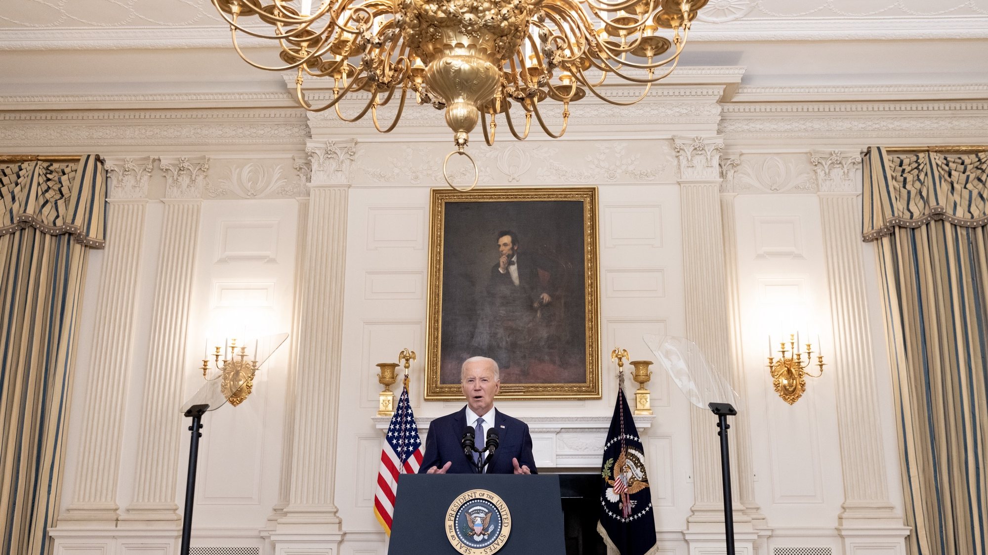 epa11382481 US President Joe Biden delivers remarks on the conviction of former US President Donald J. Trump on 34 felony counts in his hush money trial, before announcing a proposal for a cease-fire between Israel and Hamas in the State Dining Room of the White House in Washington, DC, USA, 31 May 2024. Israeli forces have advanced into central Rafah in the southern Gaza Strip, the Israeli military confirmed on 31 May, despite international pressure warning against a large military operation in Rafah.  EPA/MICHAEL REYNOLDS / POOL