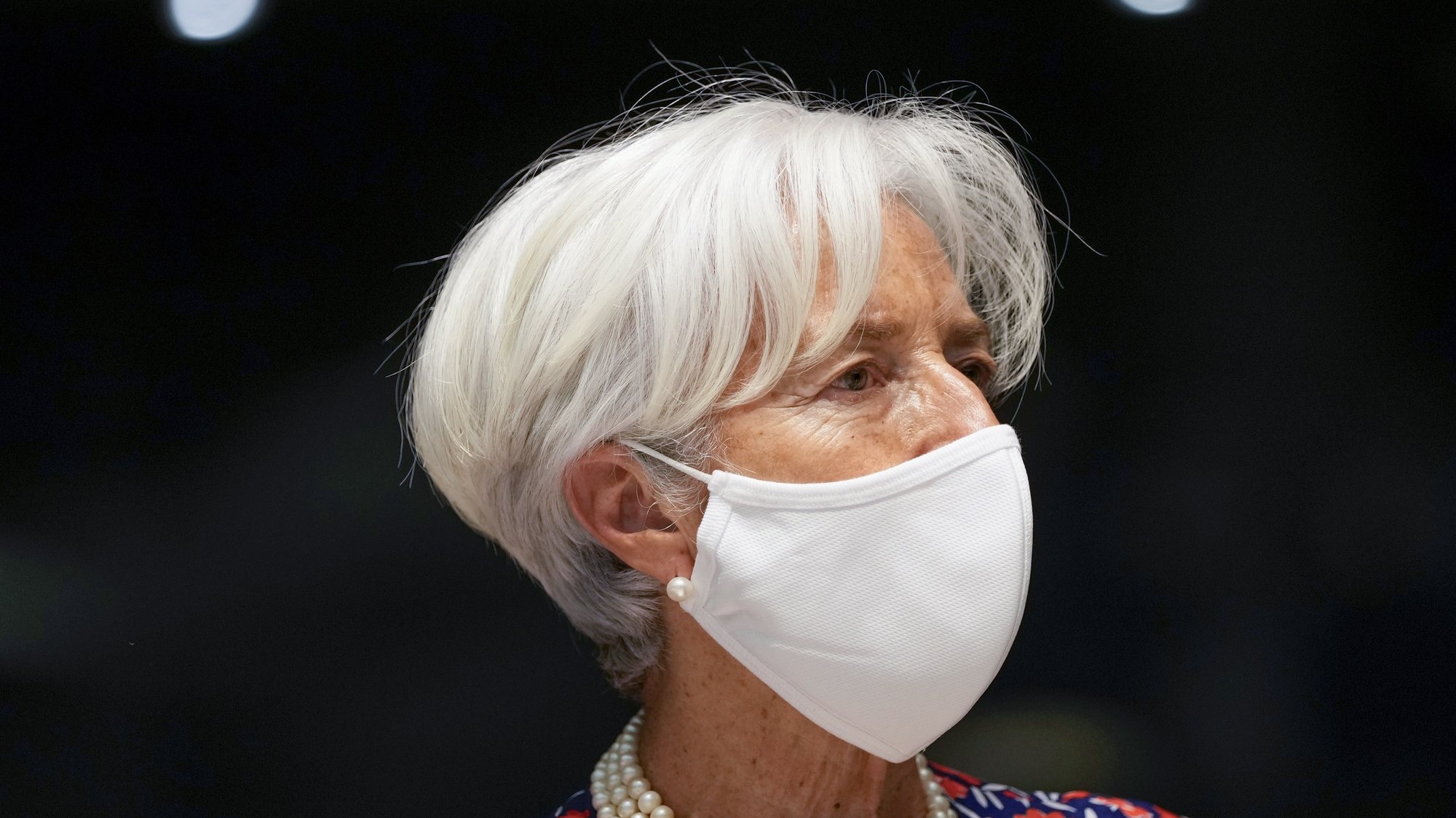 epa09279751 European Central Bank President Christine Lagarde arrives to a meeting of Eurogroup Finance Ministers at the European Council building in Luxembourg, 17 June 2021.  EPA/FRANCISCO SECO / POOL