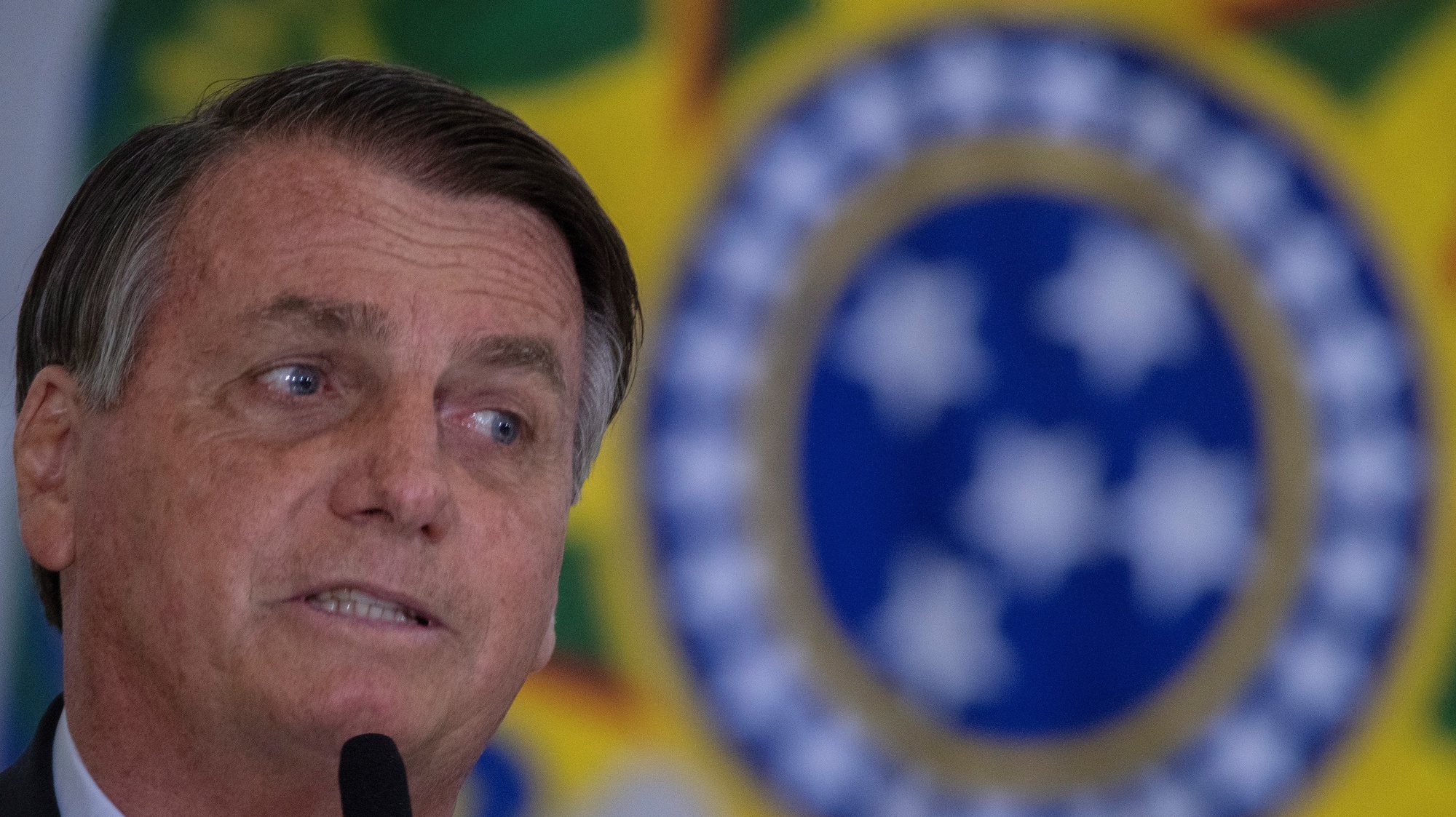 epa09469929 The President of Brazil, Jair Bolsonaro, participates in the Call for Progress in the &#039;Casa Verde e Amarela&#039; Program, at the Palacio do Planalto, in the city of Brasilia, Brazil, 15 September 2021. Bolsonaro reiterated this 15 September that the &#039;ancestral right&#039; that the indigenous people claim over the lands could lead to &#039;losing a Germany and a Spain together&#039; and cause &#039;a catastrophe&#039; to the country&#039;s agriculture. The president insisted on the matter on the eve of the Supreme Court continuing a trial in which it must rule in relation to the so-called &#039;time frame&#039;, which only recognizes as indigenous land that which the native peoples occupied on 05 October 1988, when the current Brazilian Constitution was promulgated.  EPA/Joedson Alves