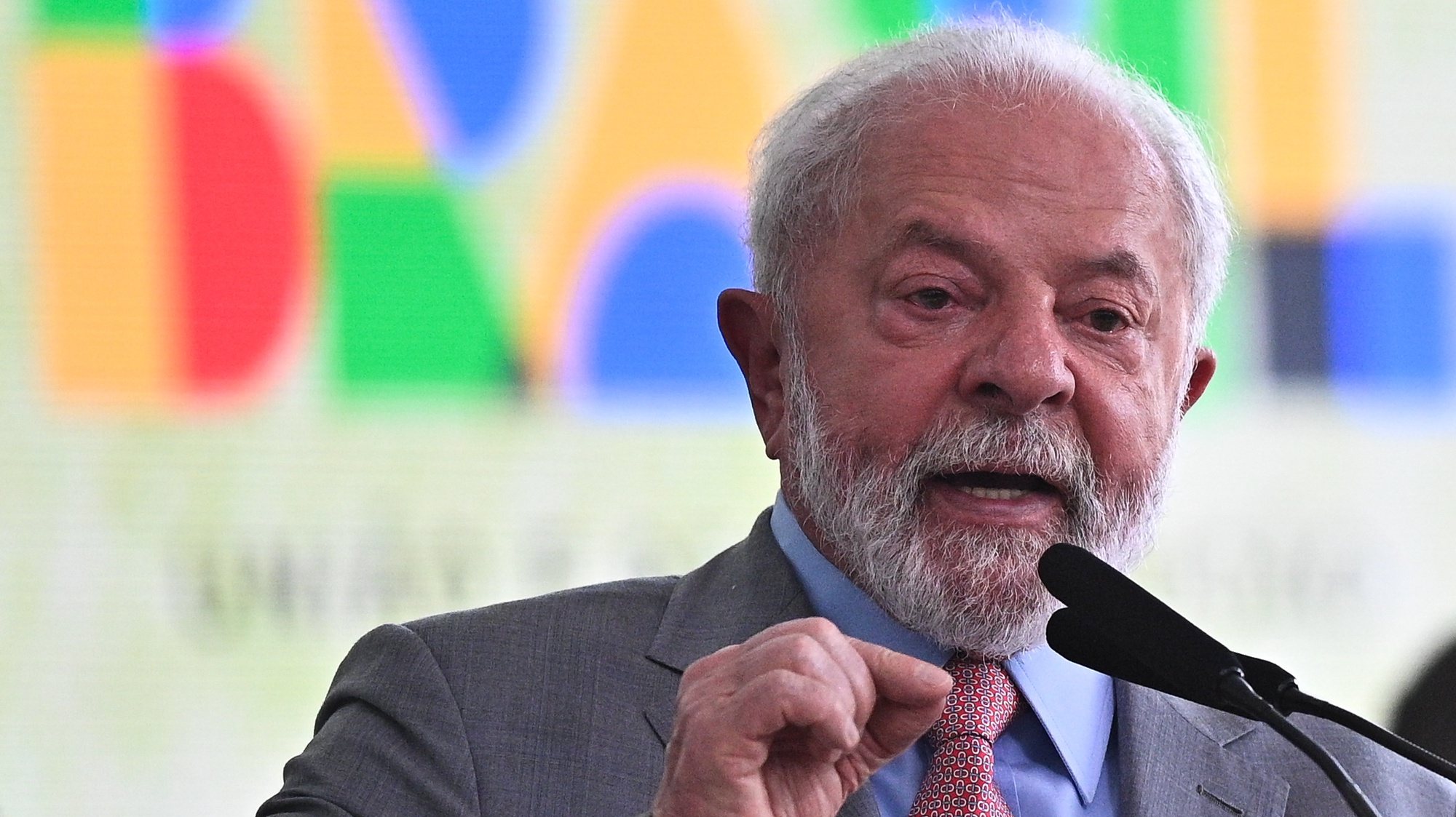 epa10860846 Brazil&#039;s President Luiz Inacio Lula da Silva speaks during the signing ceremony of the Fuel for the Future program bill, at the Planalto Palace in Brasilia, Brazil, 14 September 2023. The Future Fuel is aimed to reduce greenhouse gas emissions and promote the use of cleaner fuels, it will increase the share of Ethanol in gasoline blends.  EPA/Andre Borges