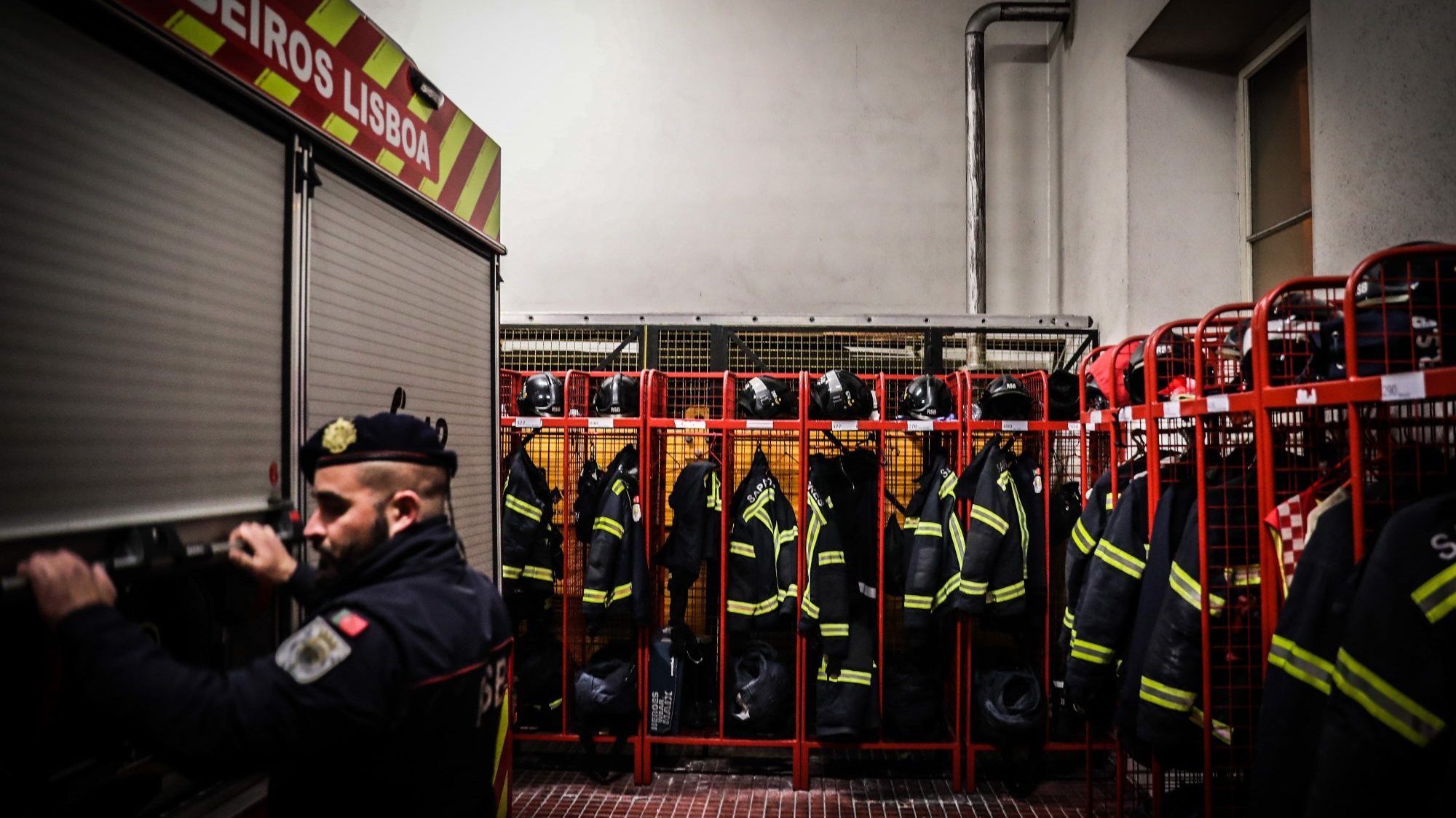 Início da greve dos sapadores bombeiros