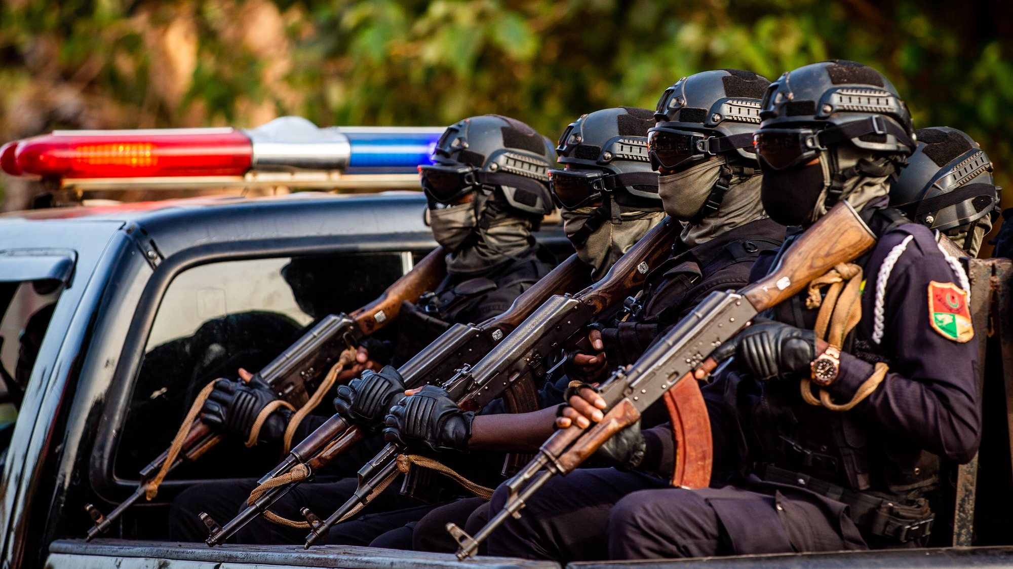 Militares na rua em Bissau, na Guiné-Bissau, 15 de maio de 2021. JOSÉ SENA GOULÃO/LUSA