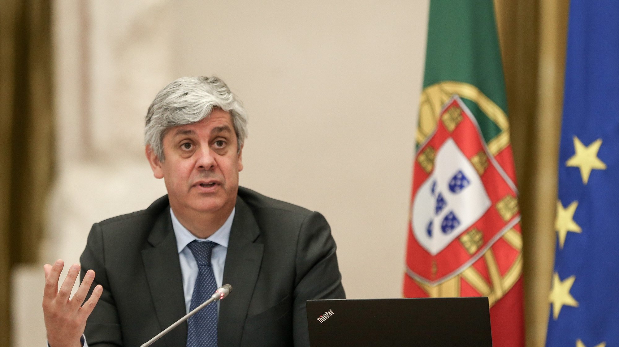O governador do Banco de Portugal (BdP), Mário Centeno, durante a apresentação do relatório do conselho de administração de Aividade e Contas relativo a 2020, na Nave do Museu do Dinheiro do BdP, em Lisboa, 13 de maio de 2021. MANUEL DE ALMEIDA/LUSA