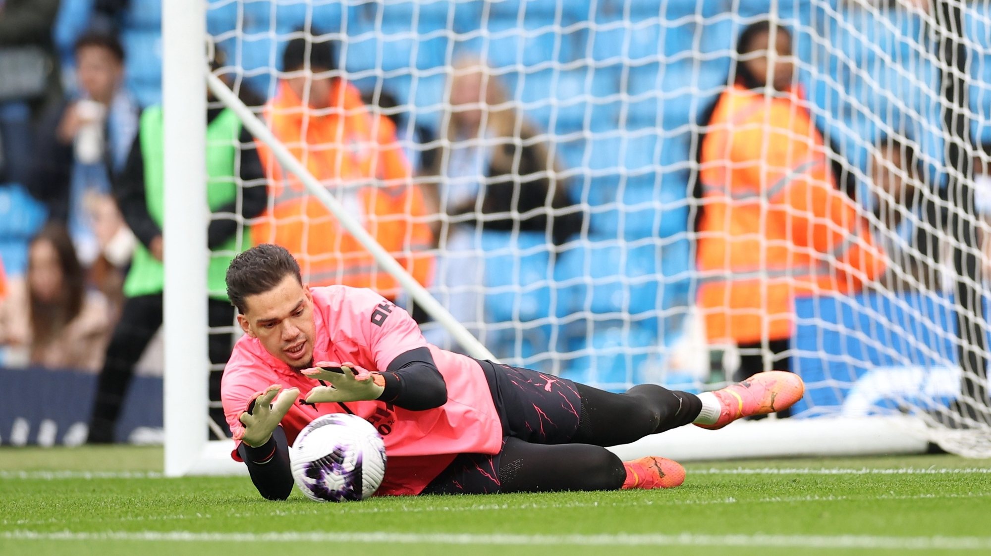 epa11318222 Ederson of Manchester City warms up ahead of the English Premier League soccer match between Manchester City and Wolverhampton Wanderers in Manchester, Britain, 04 May 2024.  EPA/ADAM VAUGHAN EDITORIAL USE ONLY. No use with unauthorized audio, video, data, fixture lists, club/league logos or &#039;live&#039; services. Online in-match use limited to 120 images, no video emulation. No use in betting, games or single club/league/player publications.
