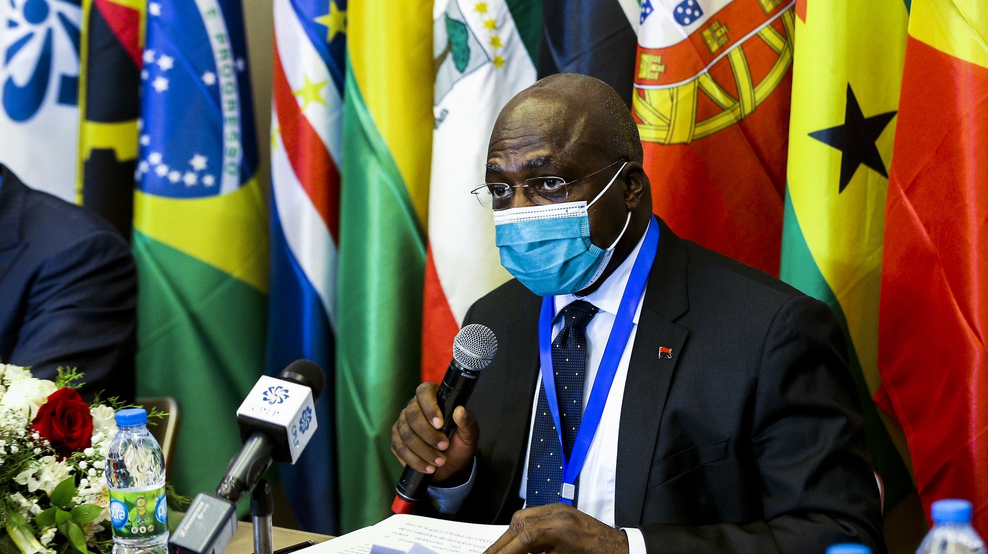 O ministro das Relações Exteriores de Angola, Téte António, intervém na abertura da lll Reunião Plenária do Conselho de Segurança Alimentar Nutricional da Comunidade dos Países de Língua Portuguesa (CPLP), em Luanda, Angola, 15 de julho de 2021. AMPE ROGÉRIO/LUSA
