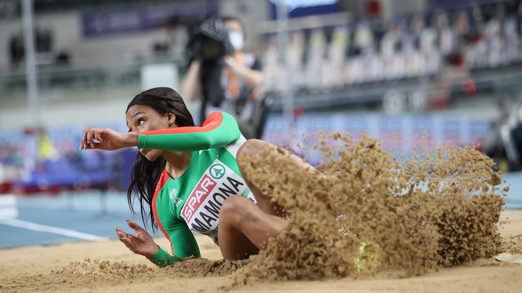 epa09056341 Patricia Mamona of Portugal competes in the women&#039;s Triple Jump qualification of the 36th European Athletics Indoor Championships at the Arena Torun, in Torun, north-central Poland, 06 March 2021.  EPA/LESZEK SZYMANSKI POLAND OUT