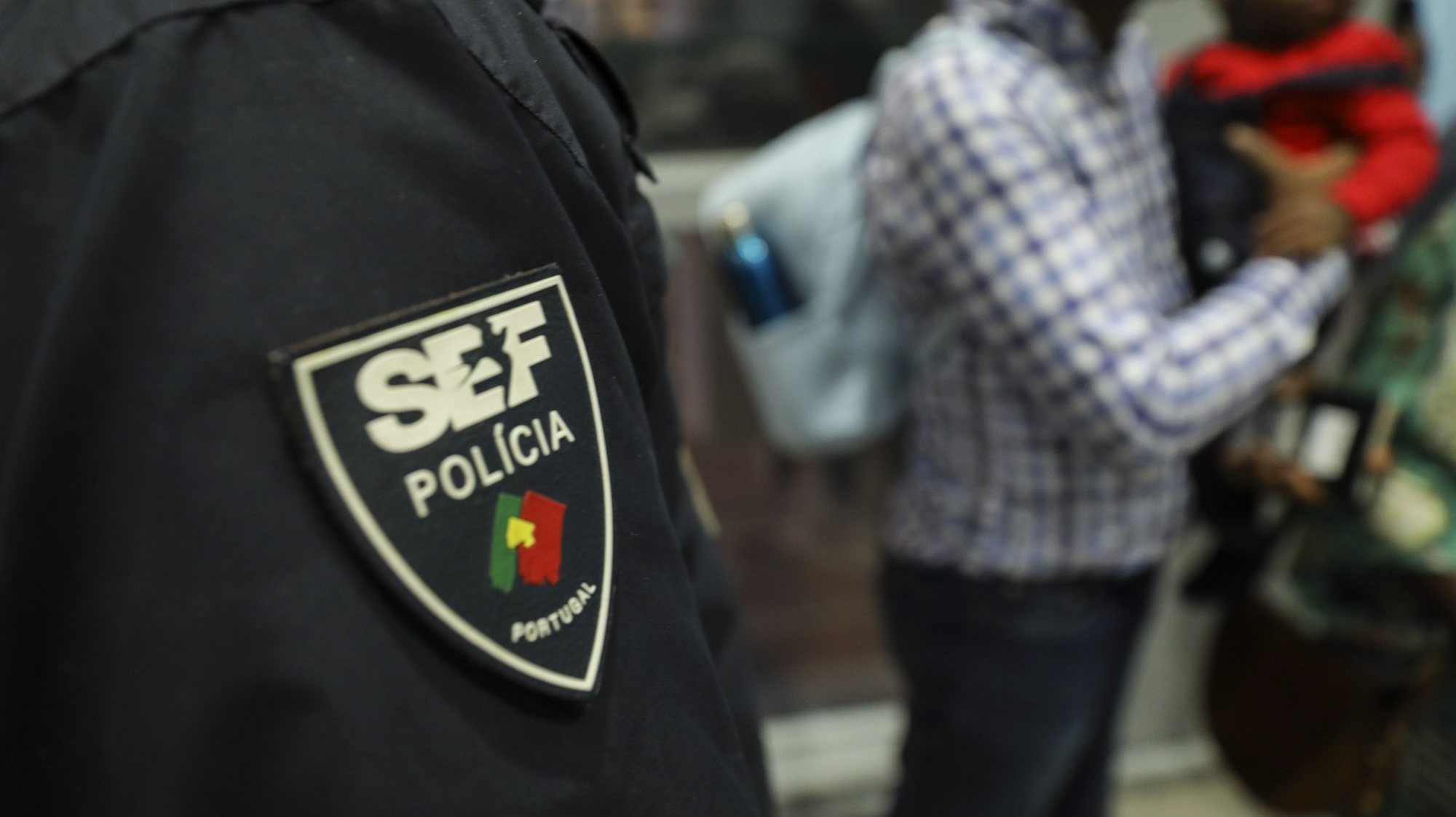 Segundo o SEF, os menores desaparecidos eram alvo de medida cautelar emitida por França