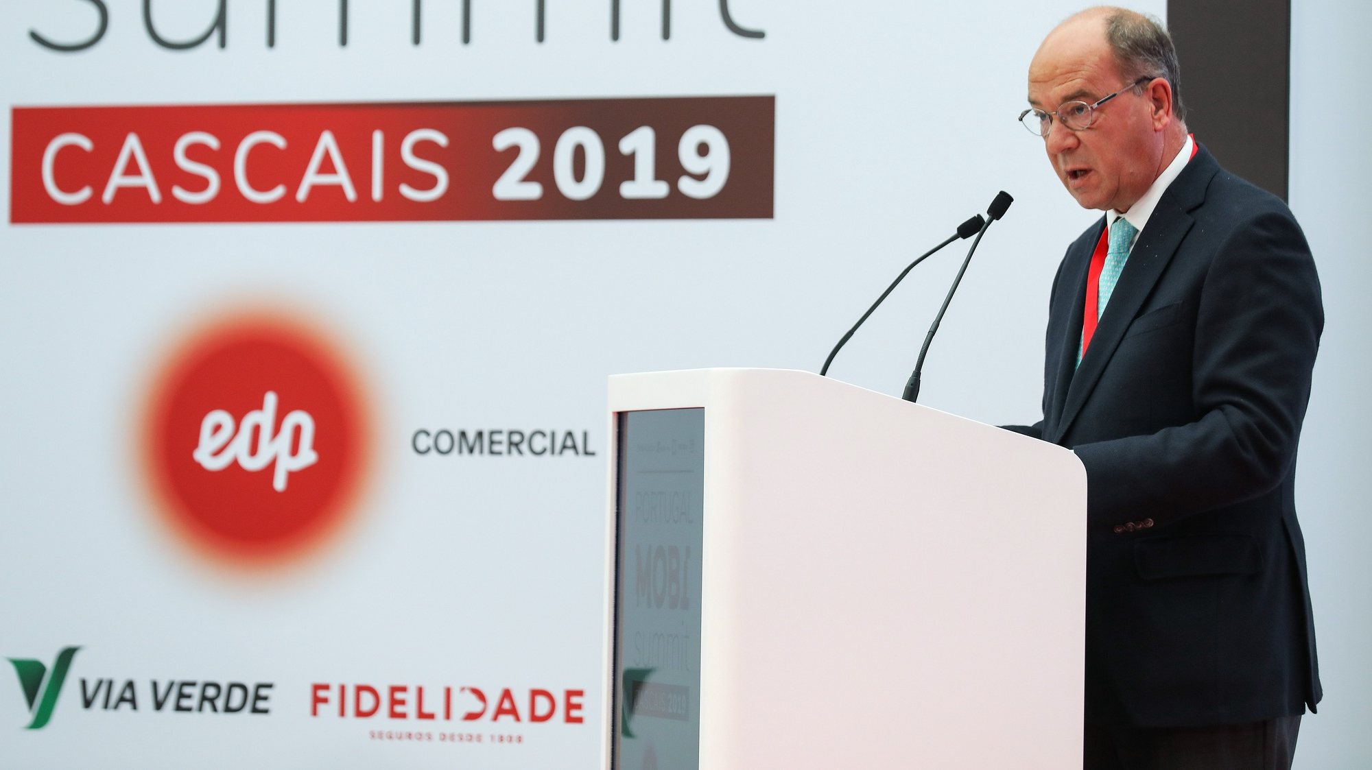 O presidente da Câmara Municipal de Cascais, Carlos Carreiras, discursa na 2.ª Edição da Portugal Mobi Summit, a decorrer na Universidade Nova SBE, em Carcavelos, 24 de outubro 2019. MIGUEL A. LOPES/LUSA