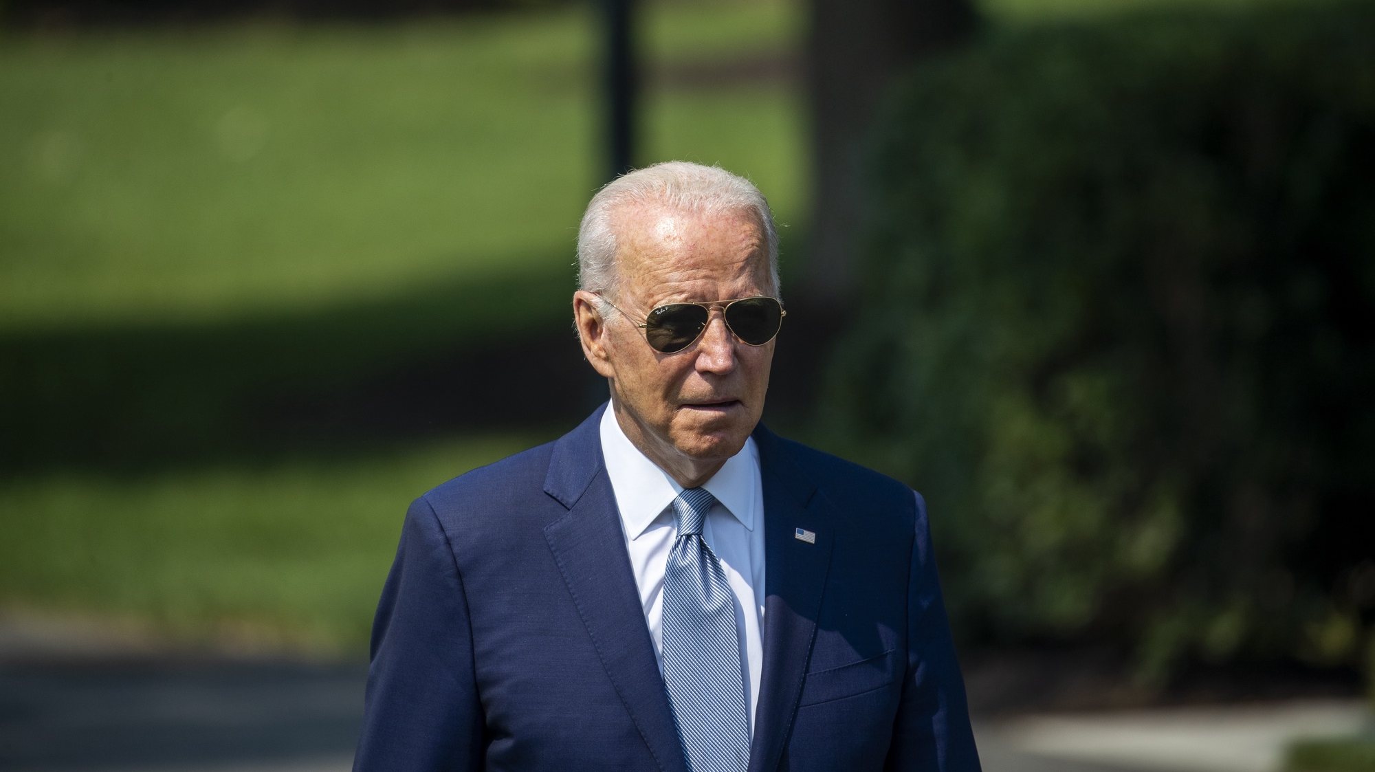 epa09328934 US President Joe Biden walks to board Marine One on the South Lawn of the White House in Washington, DC, USA, 07 July 2021. President Biden is traveling to Crystal Lake, Illinois, to participate in an infrastructure event at McHenry County College.  EPA/SHAWN THEW