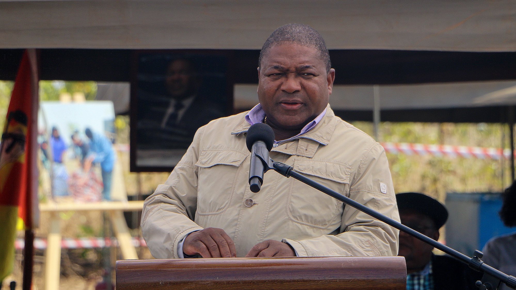 O Presidente de Moçambique reitera que &quot;Moçambique tem todo o direito de se defender e preservar a sua dignidade&quot;.