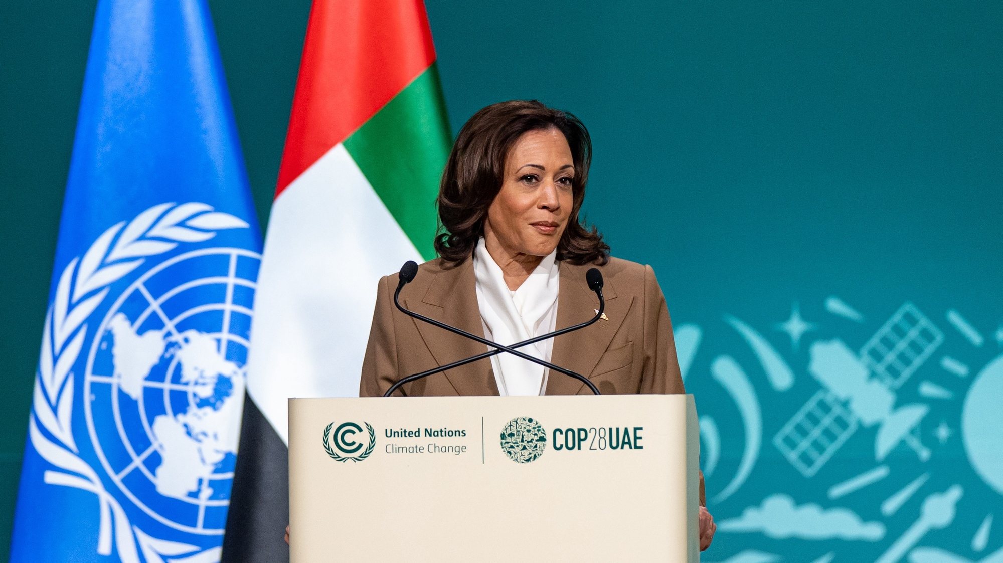 epa11006947 Kamala Harris, Vice President of the United States of America, speaks during the UN Climate Change Conference COP28, in Dubai, United Arab Emirates, 02 December 2023. The 2023 United Nations Climate Change Conference (COP28), runs from 30 November to 12 December, and is expected to host one of the largest number of participants in the annual global climate conference as over 70,000 estimated attendees, including the member states of the UN Framework Convention on Climate Change (UNFCCC), business leaders, young people, climate scientists, Indigenous Peoples and other relevant stakeholders will attend.  EPA/MARTIN DIVISEK