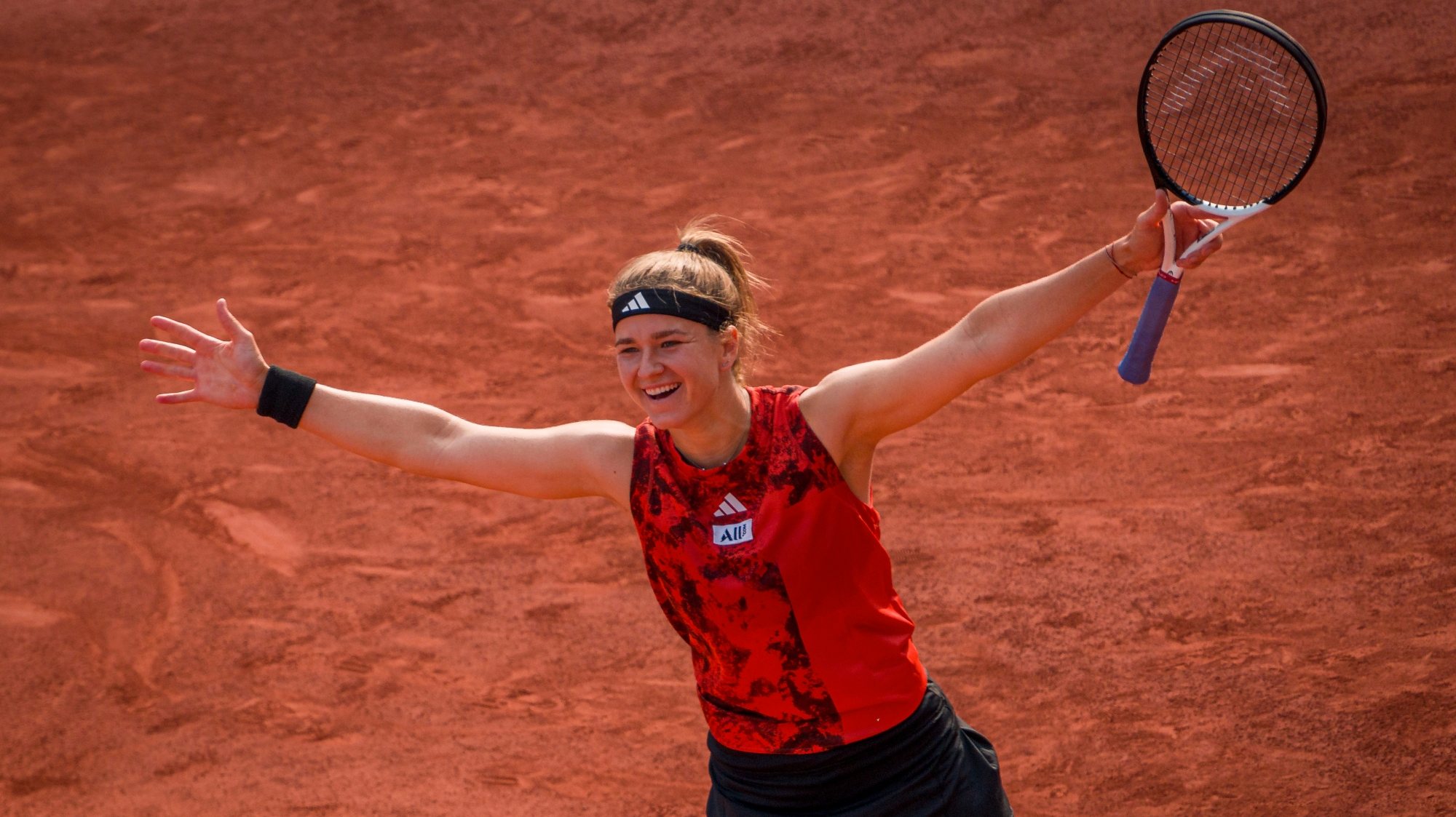 Karolina Muchova, atual 43.ª do ranking que tem como melhor registo a 19.ª posição, alcançou a primeira final de um Grand Slam