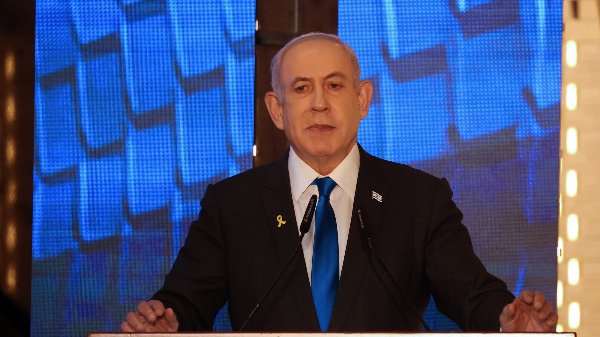 epa11336574 Israeli Prime Minister Benjamin Netanyahu addresses a ceremony marking Memorial Day for fallen soldiers of Israel’s wars and victims of attacks at Israel&#039;s Mount Herzl national military cemetery in Jerusalem, 13 May 2024. Israel marks Memorial Day (Yom HaZikaron) to commemorate fallen soldiers and victims of attacks recorded since 1860 by the defence ministry.  EPA/GIL COHEN-MAGEN / POOL