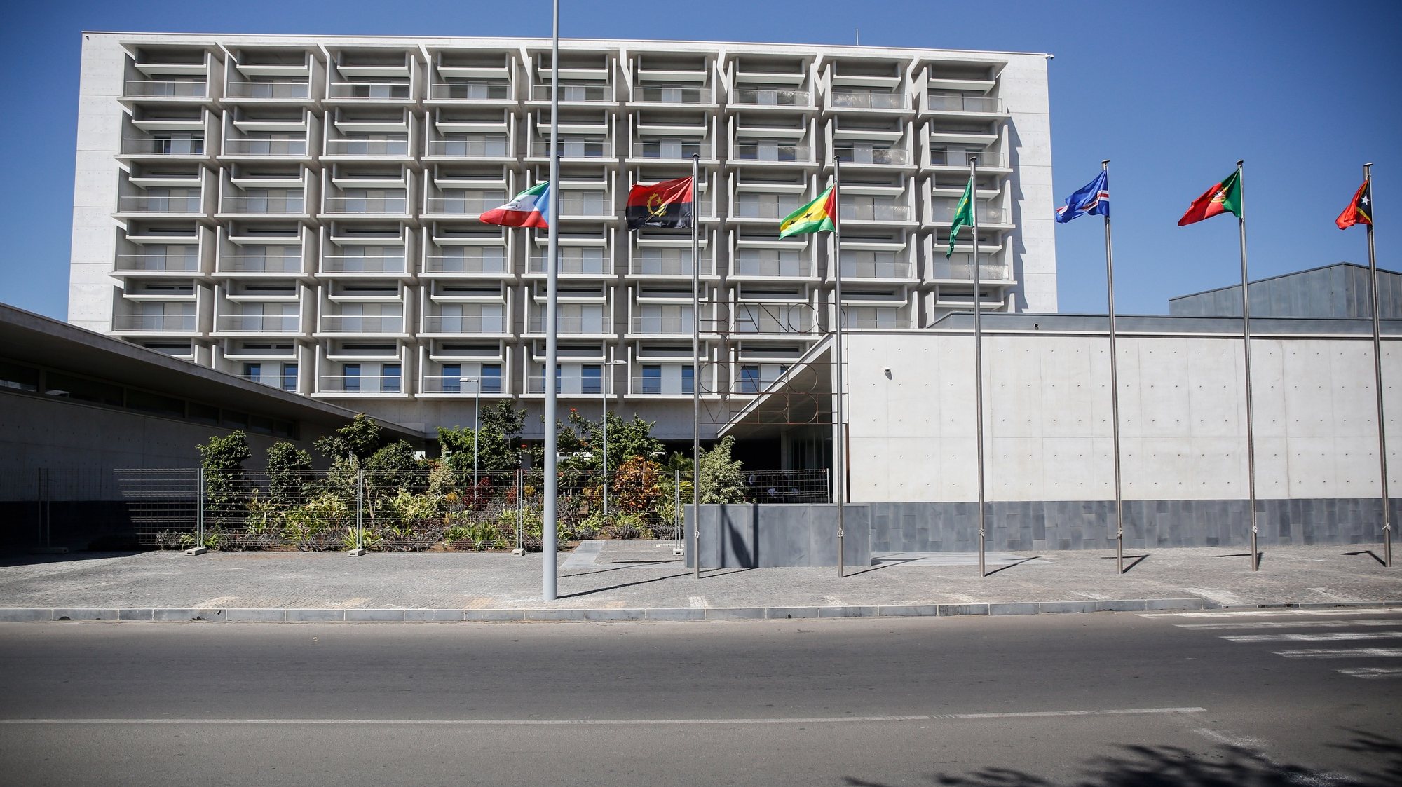 Sede do Banco de Cabo Verde (BCV) desenhada pelo arquiteto Siza Vieira e considerado o mais moderno edifício do país, Cidade da Praia, Cabo Verde, 11 de fevereiro de 2021.  FERNANDO DE PINA/LUSA